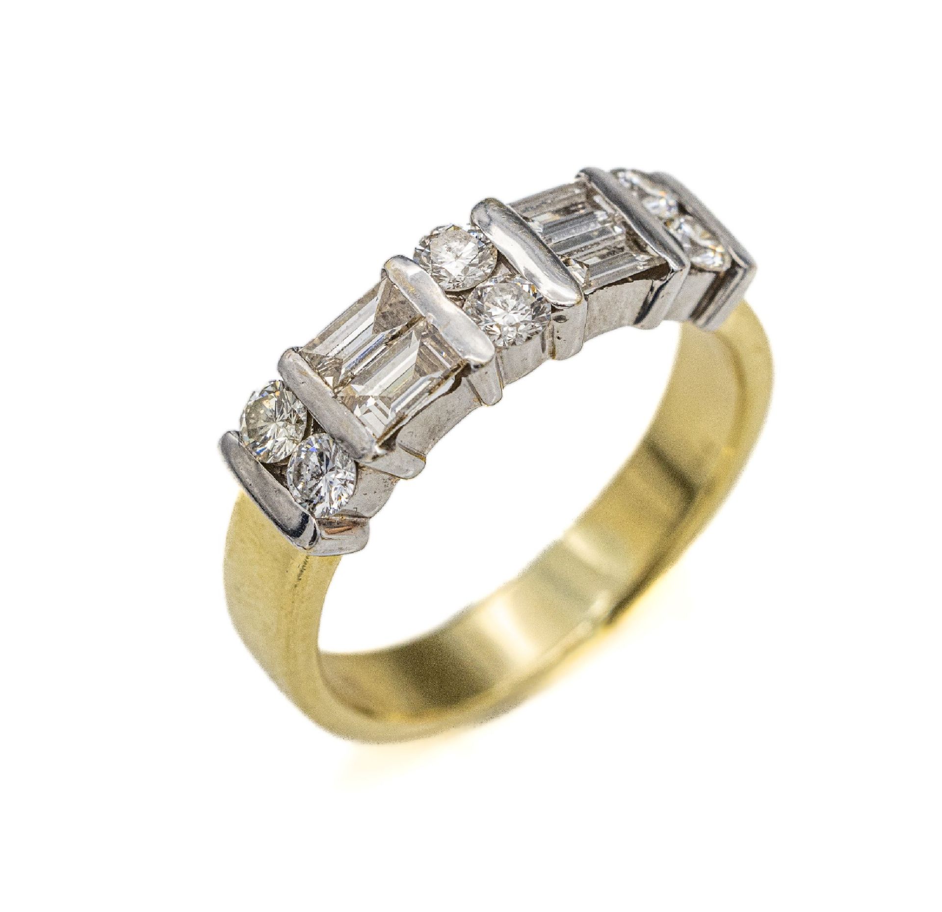 18 kt Gold Diamant-Ring,   GG/WG 750/000, in WG gefasste