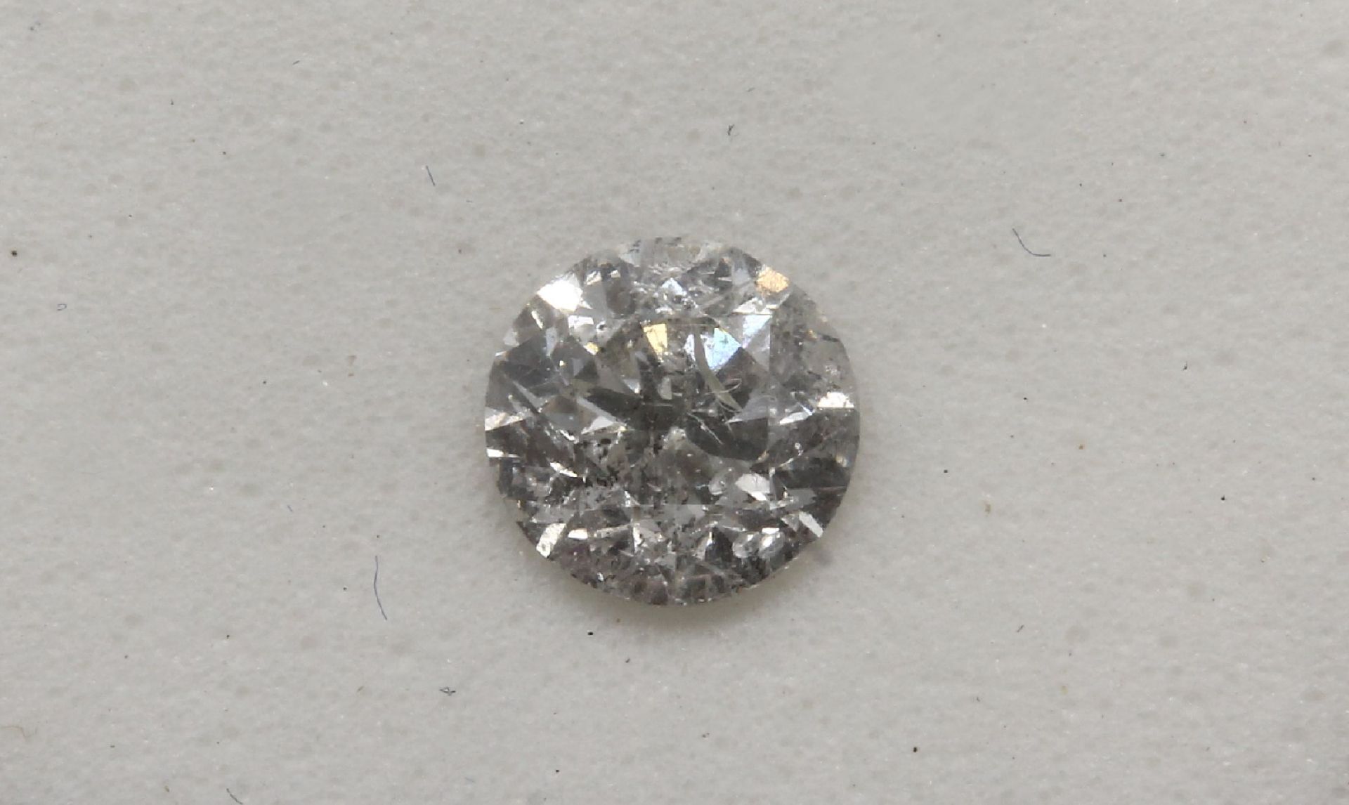 Loser Brillant, 0.71 ct feines Weiß(F)/p2, AIG - Bild 2 aus 2