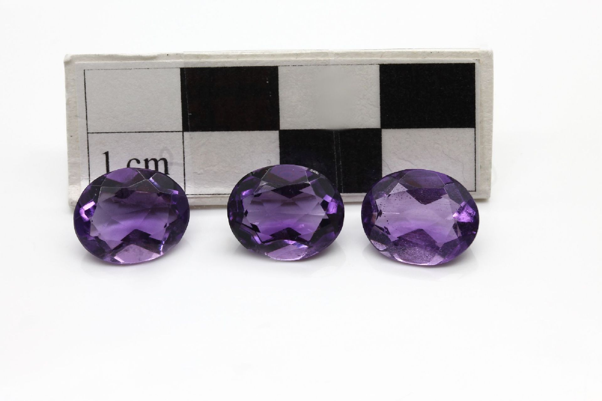 Lot lose Amethyste, ca. 727 ct, versch. Schliffformen,