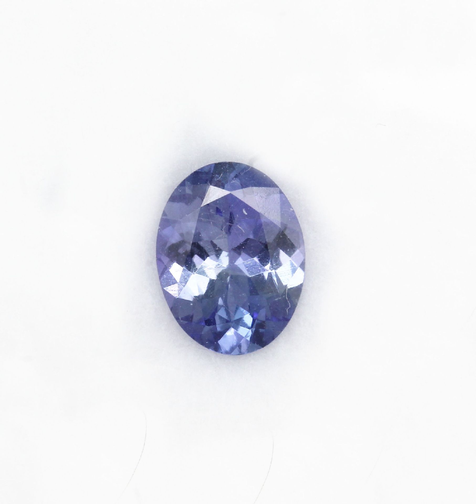 Loser Tansanit, 1.50 ct, oval facett., mit GIL Expertise