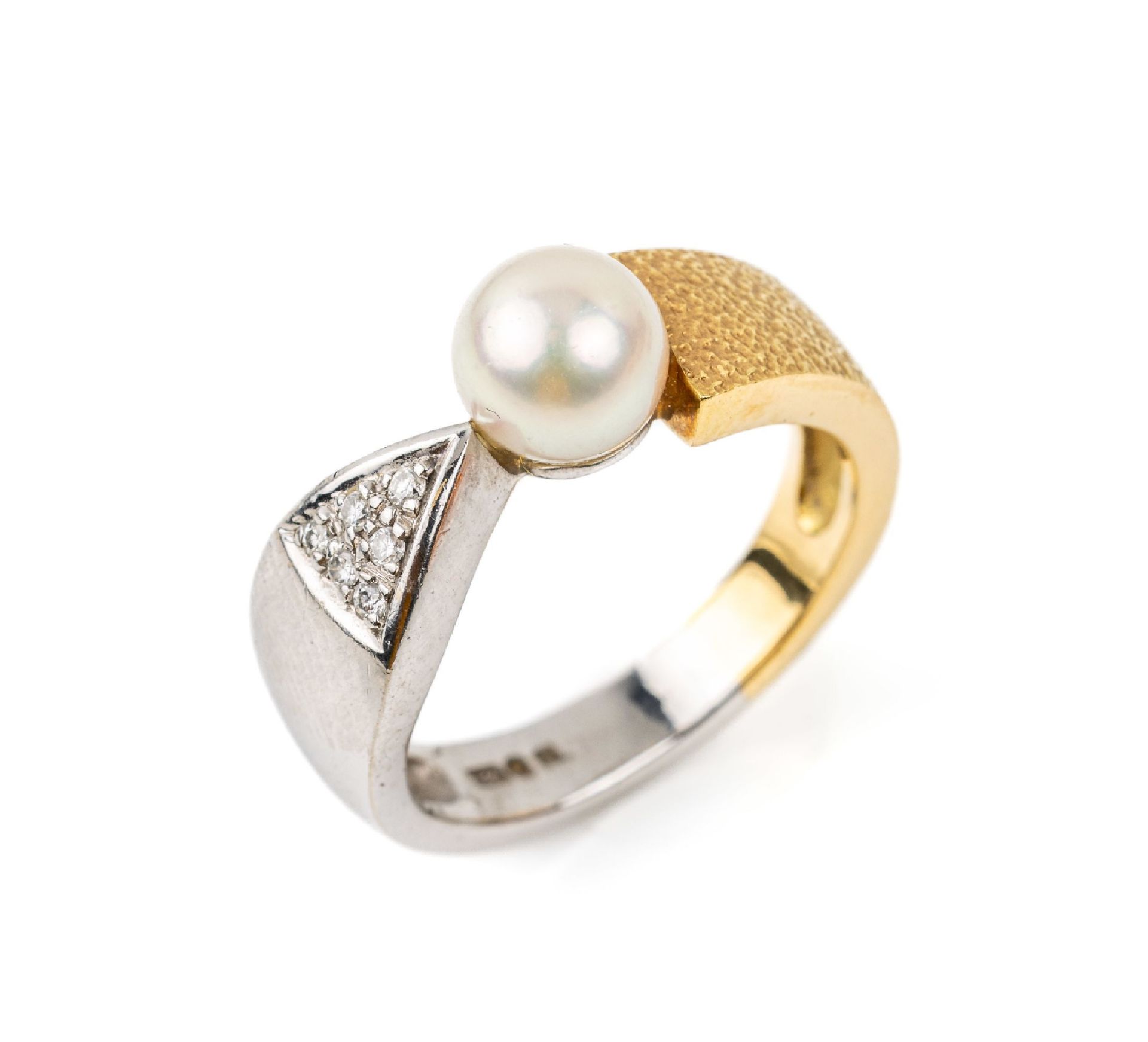 18 kt Gold Zuchtperl-Brillant-Ring,   GG/WG 750/000,