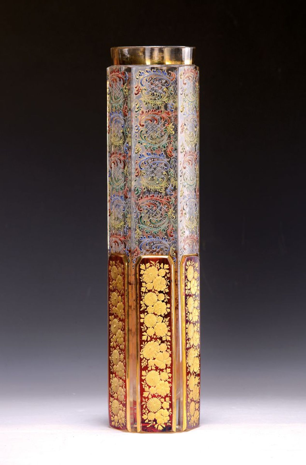 Große Stangenvase, wohl Wien, um 1870,  farbloses Glas,