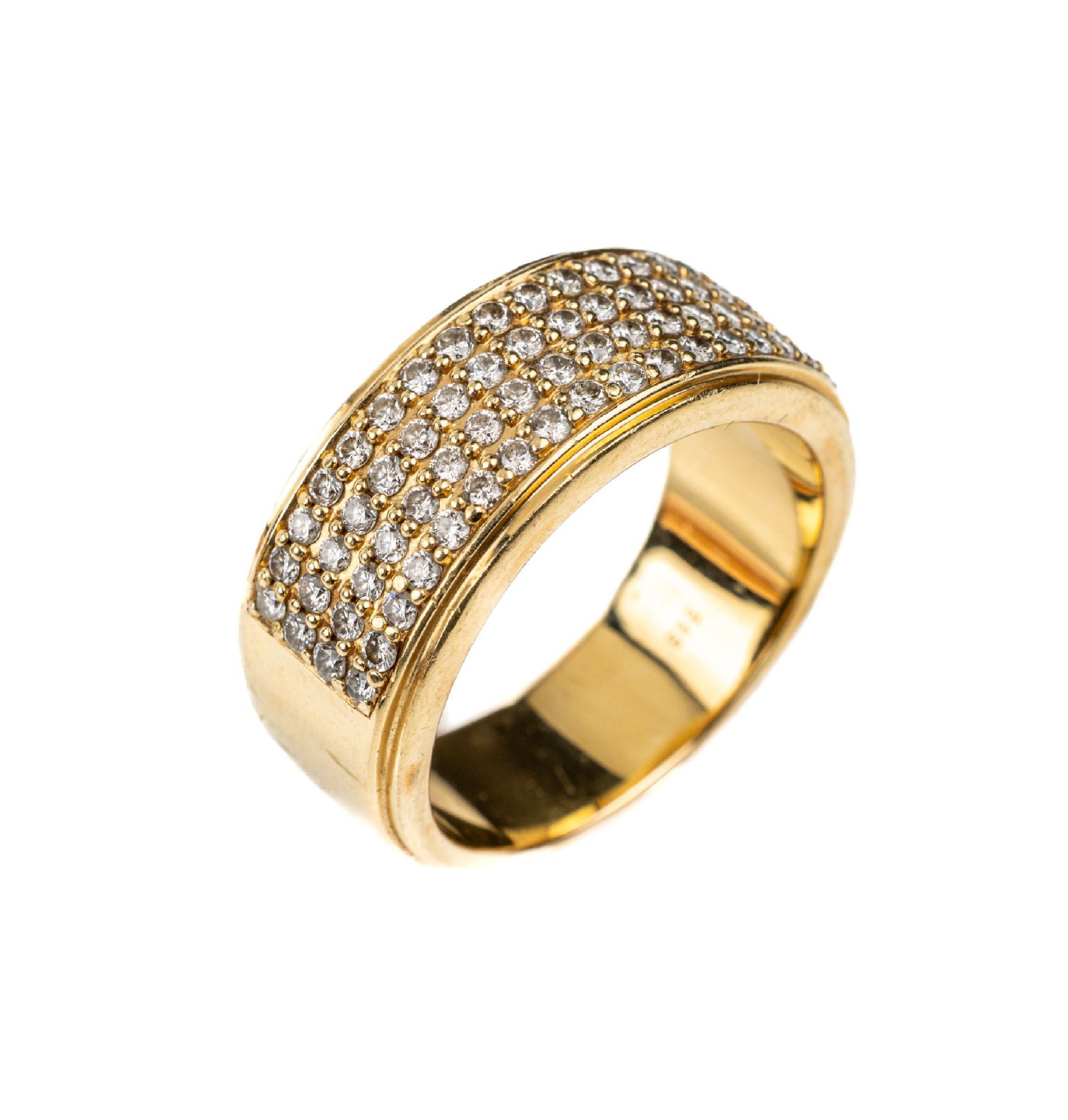 14 kt Gold Brillant-Ring,   GG 585/000, 68 Brillanten zus.