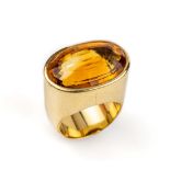 18 kt Gold Citrin-Ring,   GG 750/000, ovalfacett. Citrin