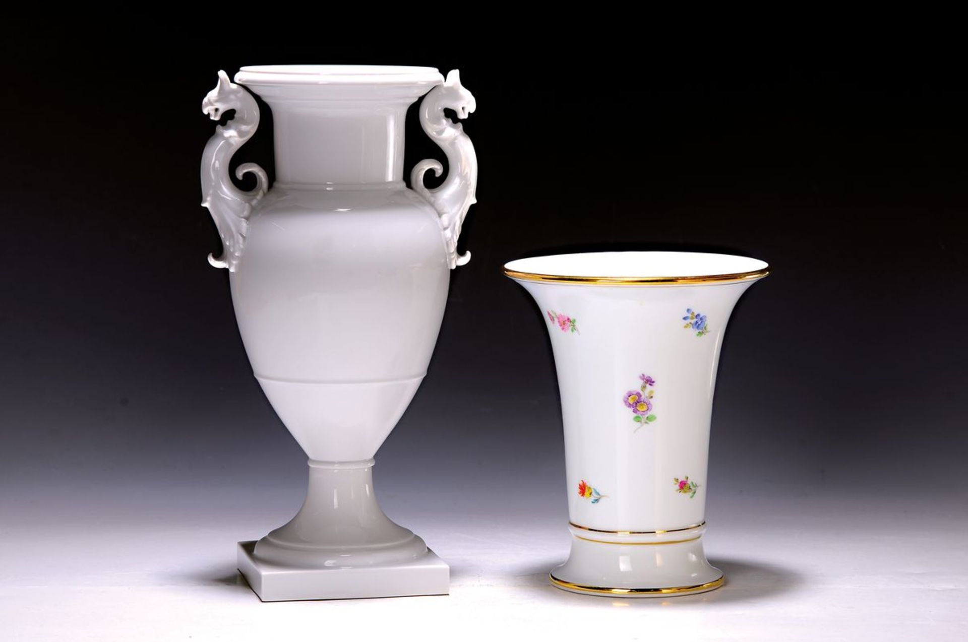 Zwei Vasen, KPM Berlin und Meissen, 20. Jh.,  eine