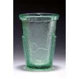 Vase, Daum Nancy, Mitte 20. Jh.,  grünliches Glas, geätzt,