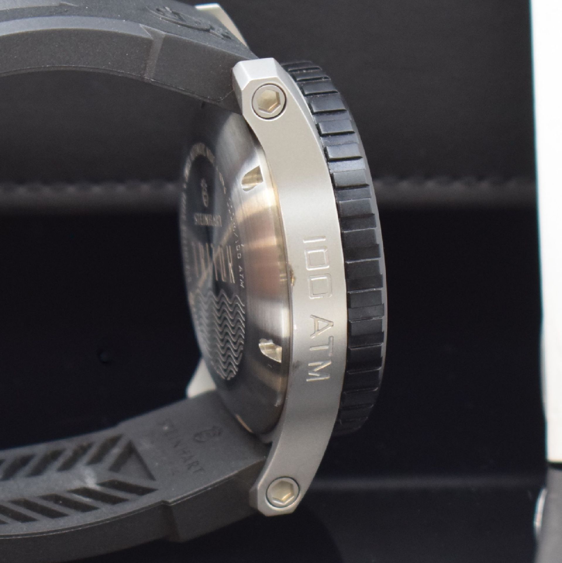 STEINHART Triton Herrenarmbanduhr, Schweiz um 2012, - Bild 6 aus 6