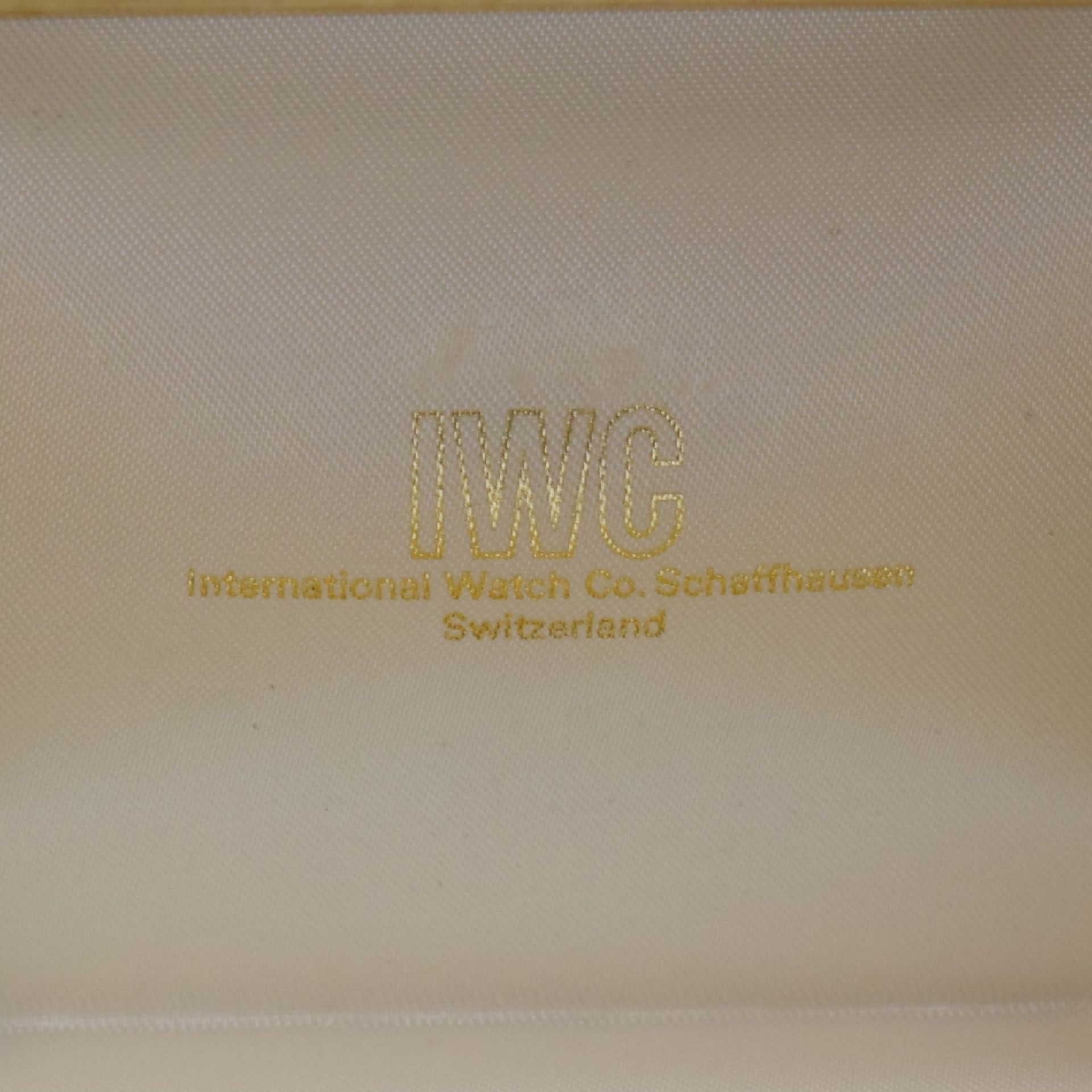 IWC seltene goldene Box für Armbanduhr, Schweiz um 1965, - Image 3 of 6