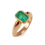 18 kt Gold Smaragd-Ring, GG 750/000, Smaragd im Emerald