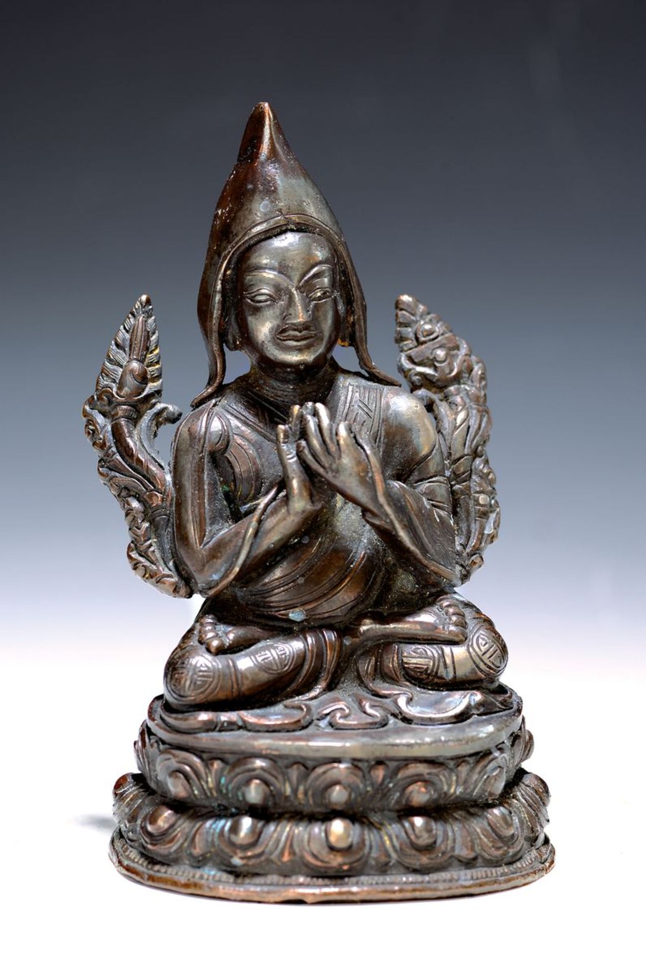 Tsongkhapa, Tibet, 19.Jh., Bronze, bräunlich patiniert,