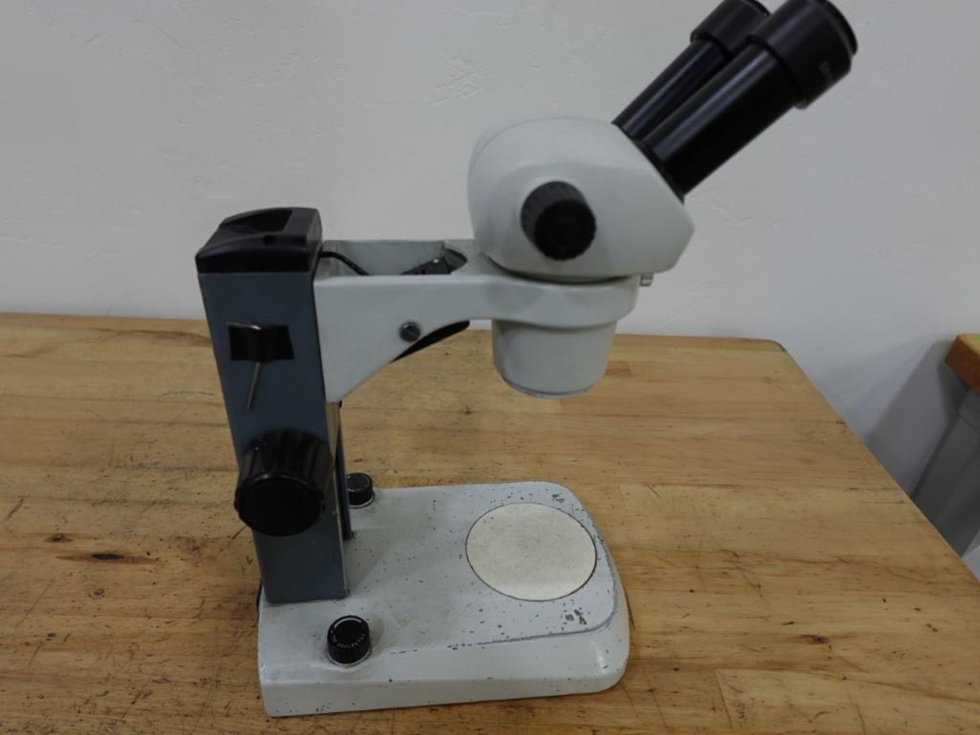 Vision Engineering  Stereo Microscope - Image 4 of 4