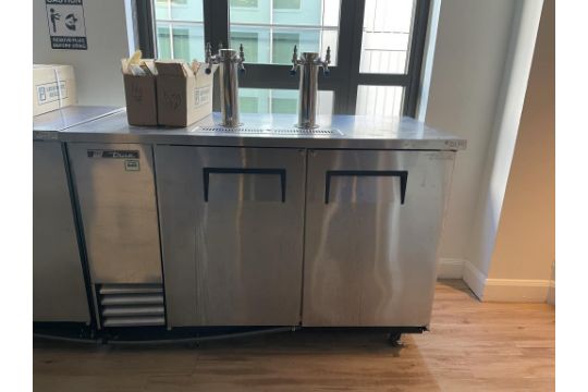 True Tdd 2 S Hc 59 Kegerator Beer Dispenser With 2 Columns Each With 2 Faucets Includes 2