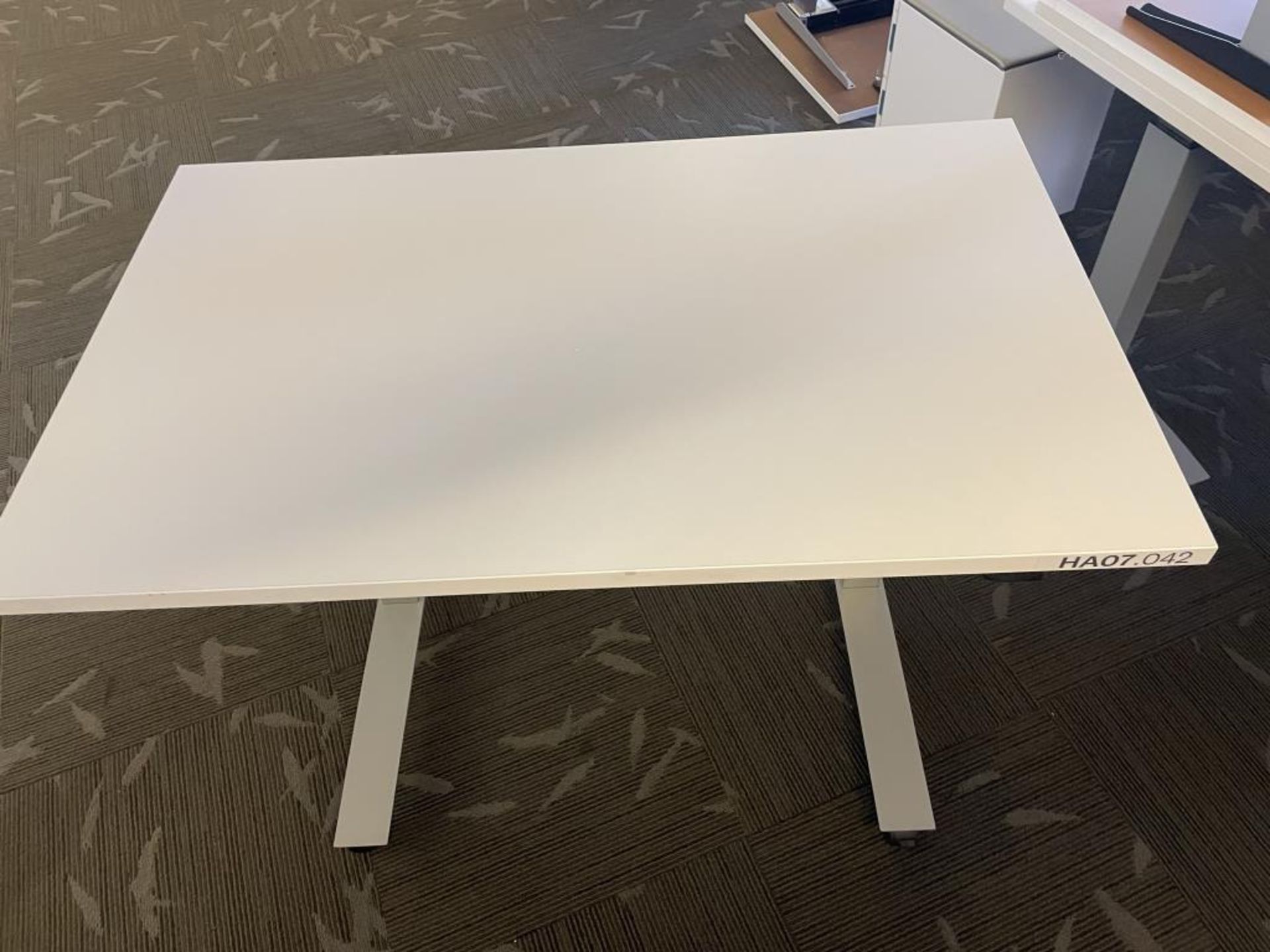 (2) Knoll 48"x 29.5" Portable Sit-Stand Desk - Image 6 of 6