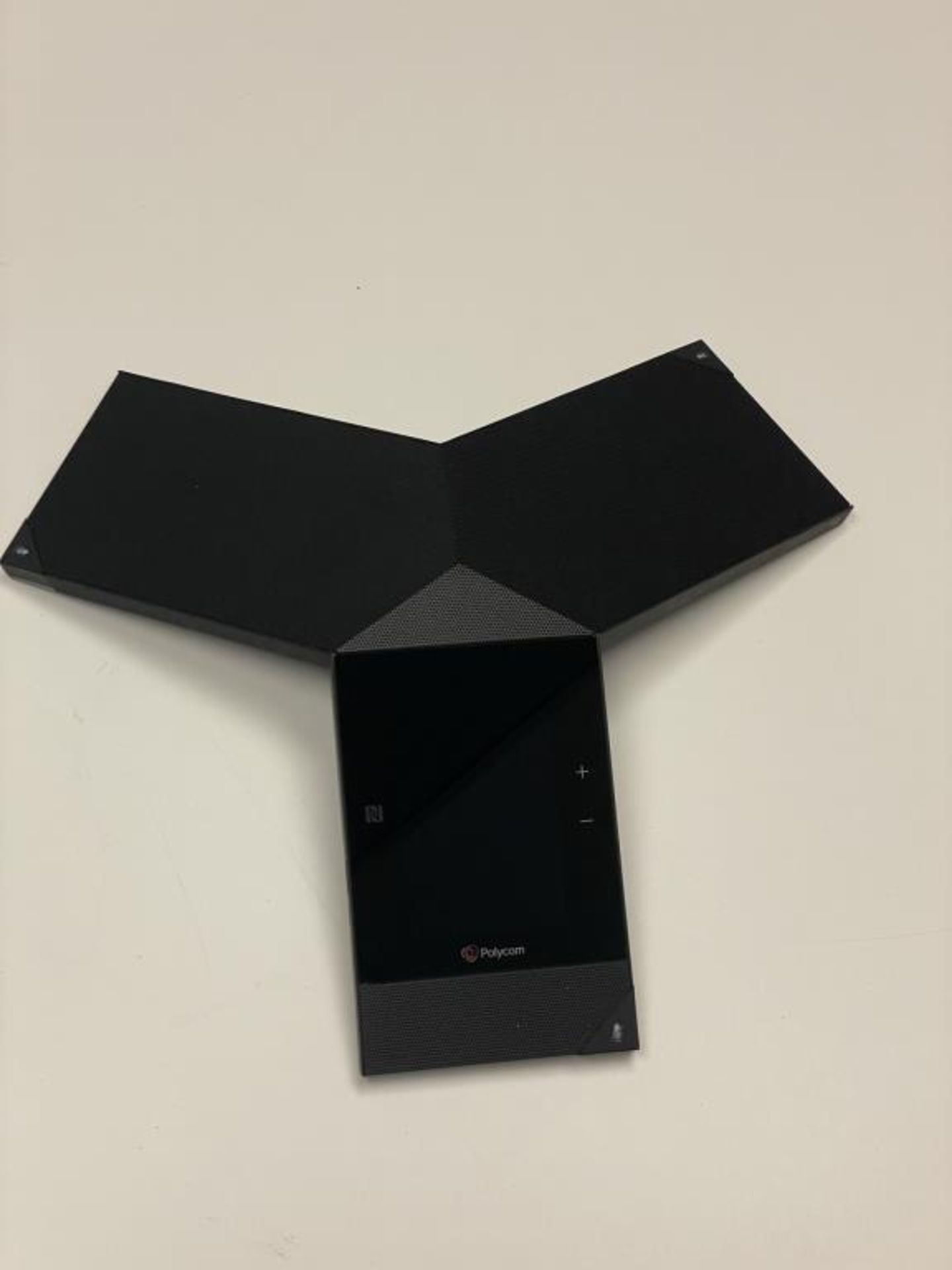 (8) Polycom RealPresence Trio 8800 IP Phone