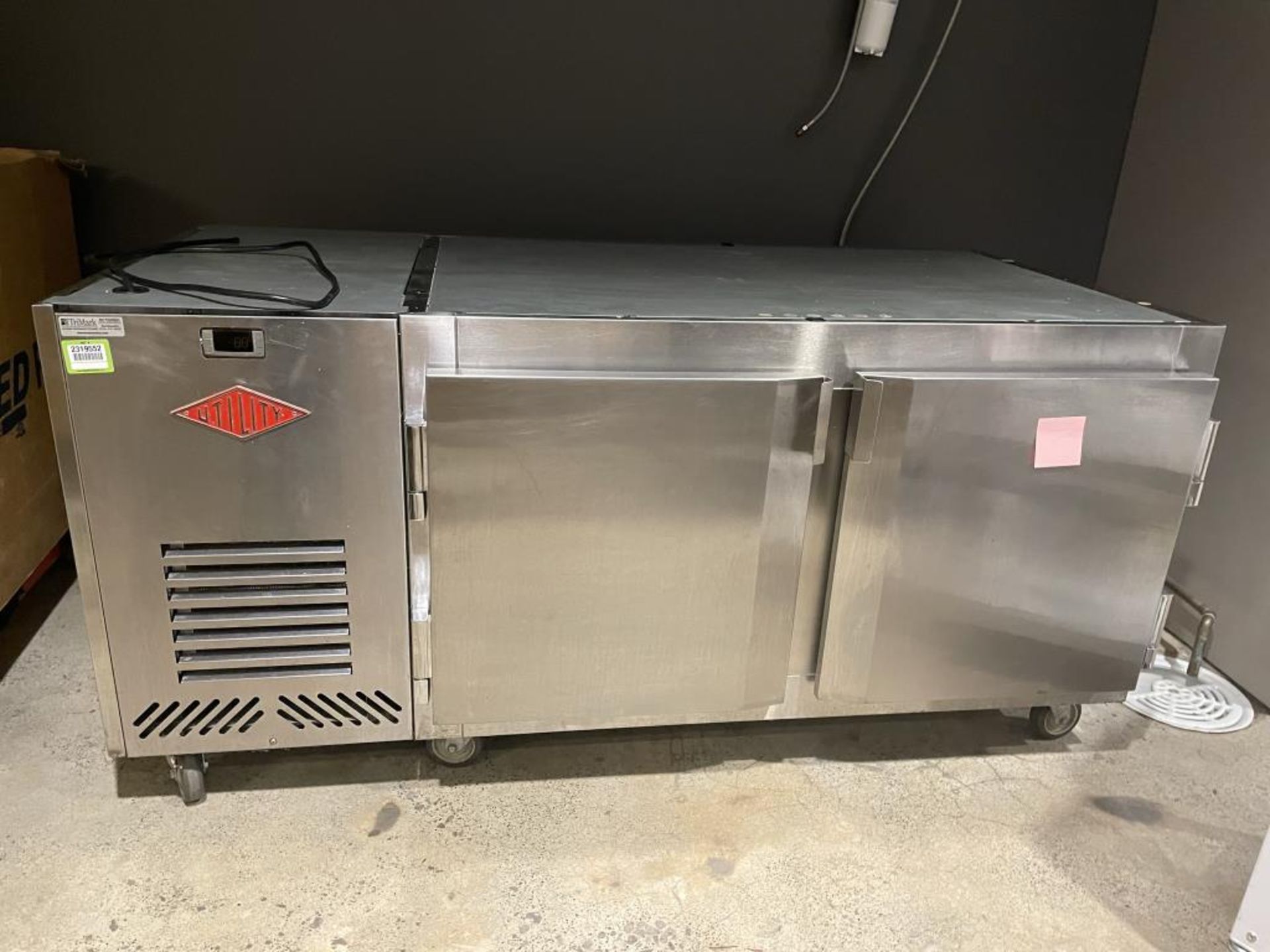 Utility pt-chr-50 Counter Height Two-Section Refrigerator