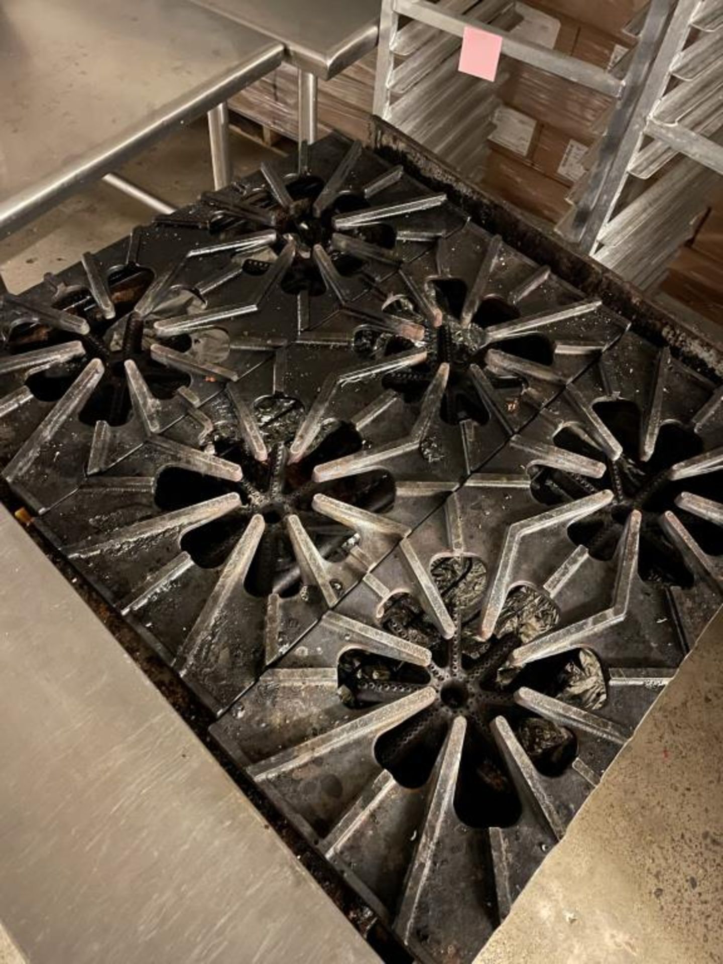 Montague Legend 36" Heavy Duty Gas Range W/ 6 Burners - Image 3 of 5