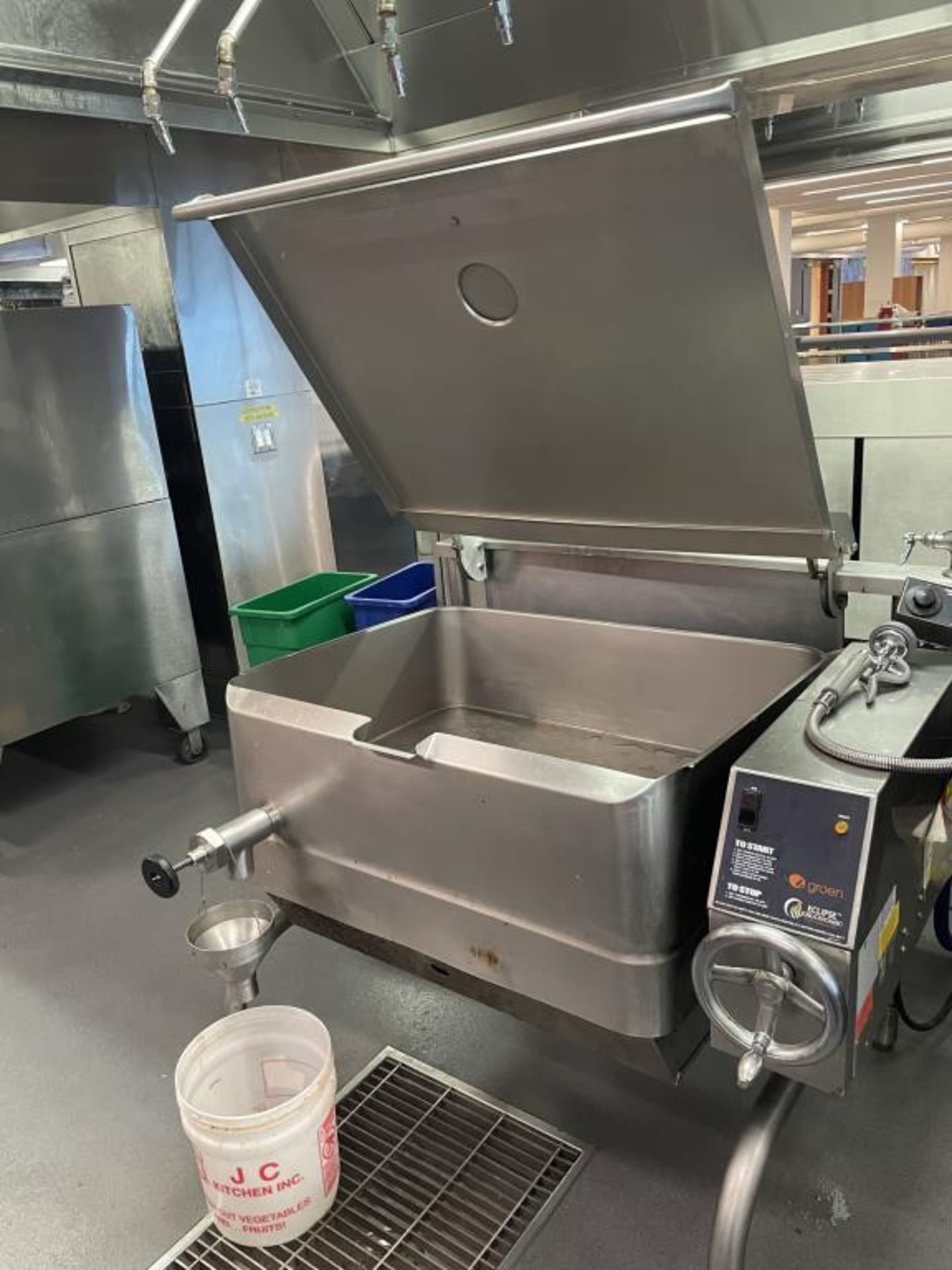 Groen 40 Gal S.S Tilt Skillet Braising Pan - Image 2 of 6
