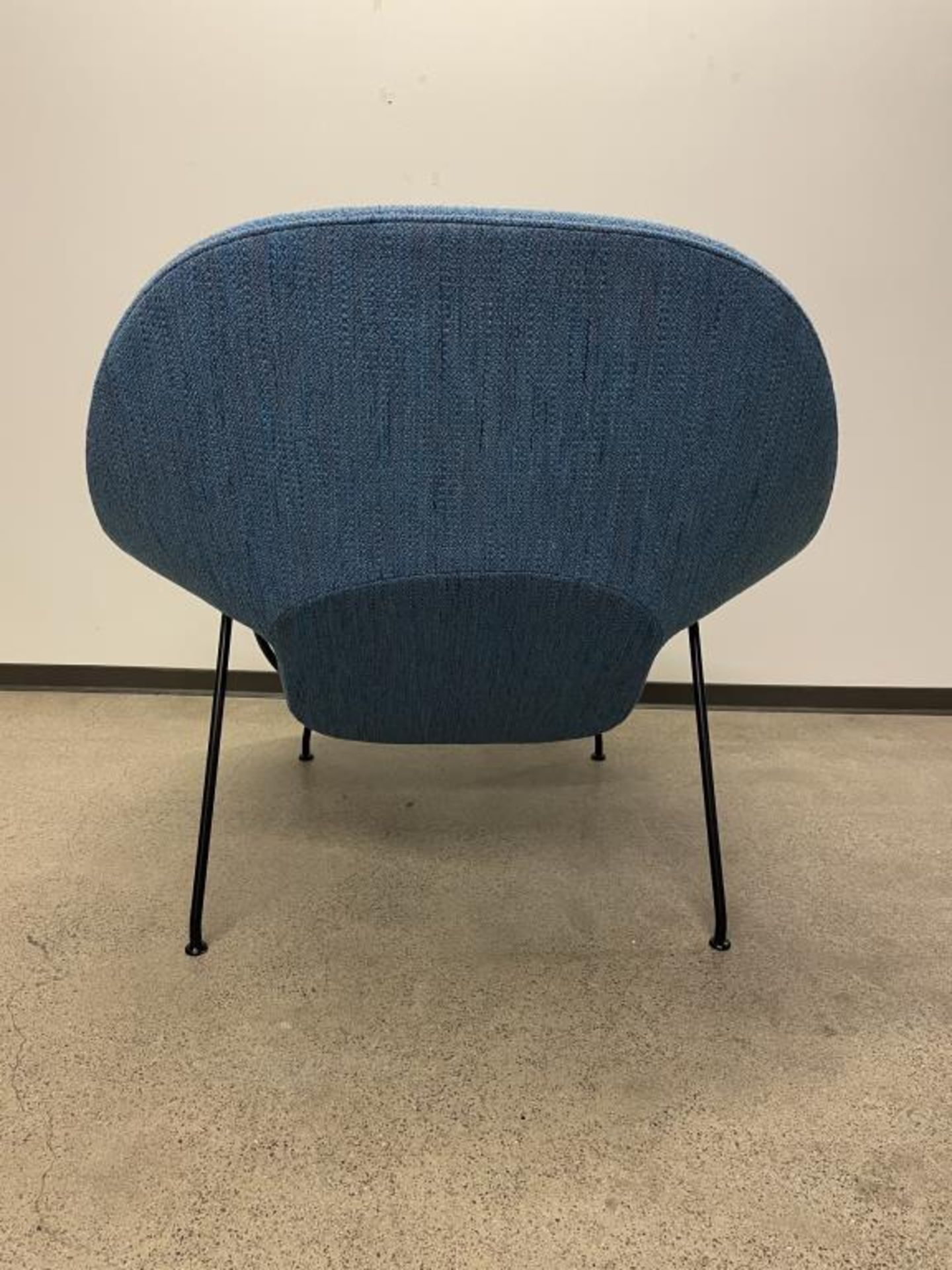 Knoll Womb Chair, Large - Image 4 of 6
