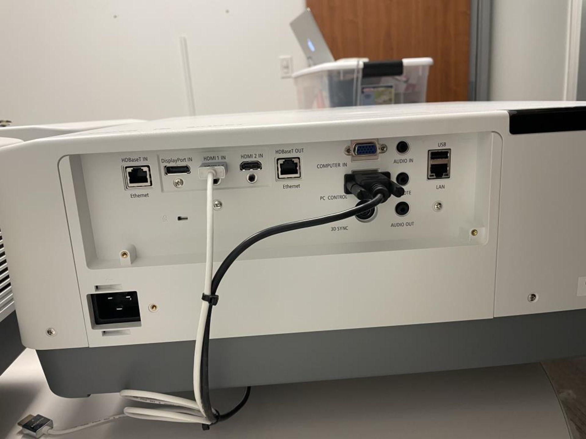 NEC NP-PA653UL 6500-Lumen WUXGA LCD Laser Projector - Image 5 of 7