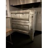 Montague 23P-2 Gas Deck-Type Pizza Bake Oven