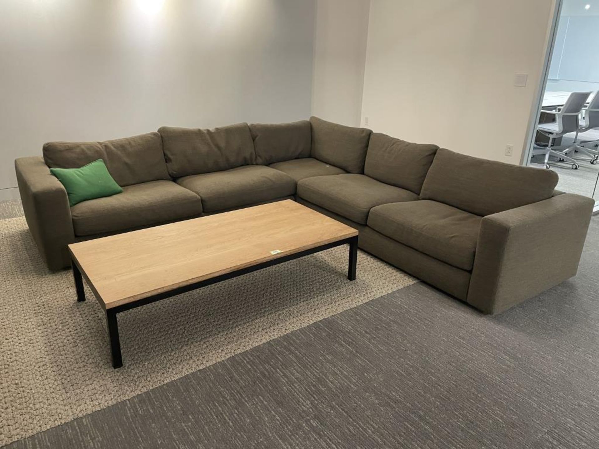 3-Sectional DWR L-Shape Couch w/ OHIO Coffee Table