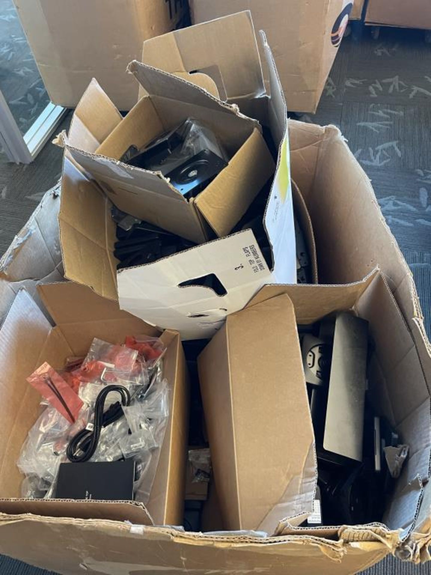 (200+) Humanscale M2.1 w/ M/Connect2 Monitor Arms - Image 9 of 13