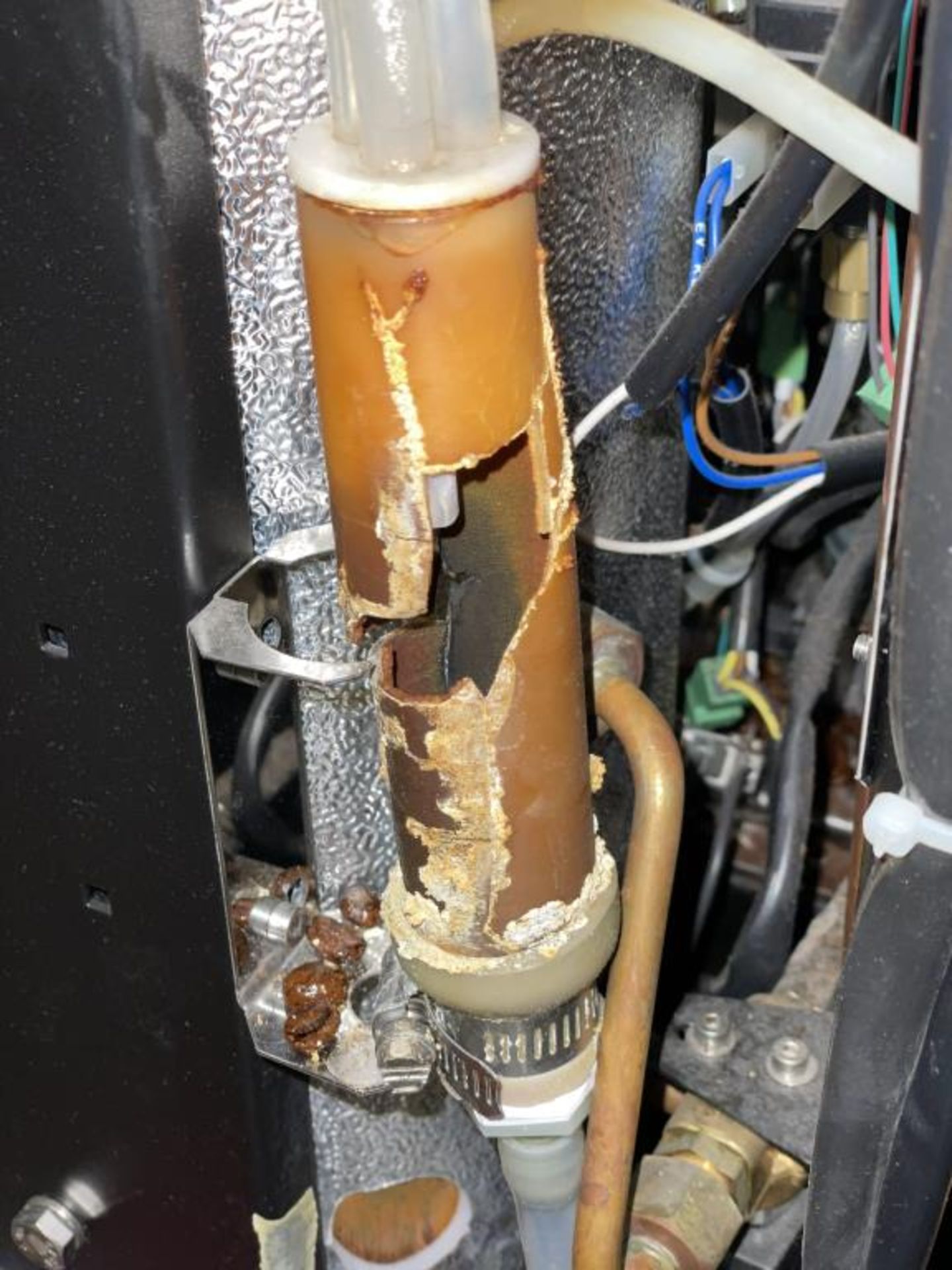 Unic Tango Automatic Espresso Machine w/ (2) Groups & (2) Hoppers - Image 10 of 11