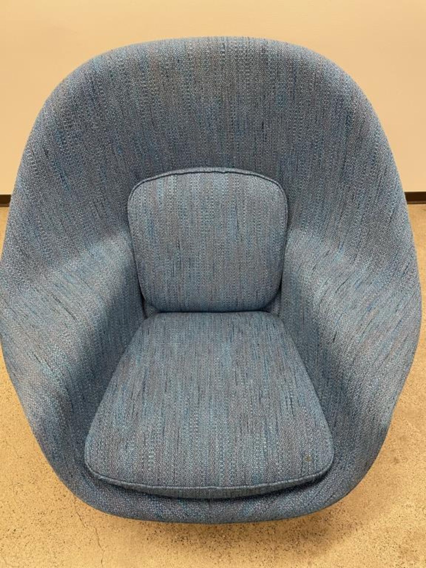 Knoll Womb Chair, Large - Image 5 of 6