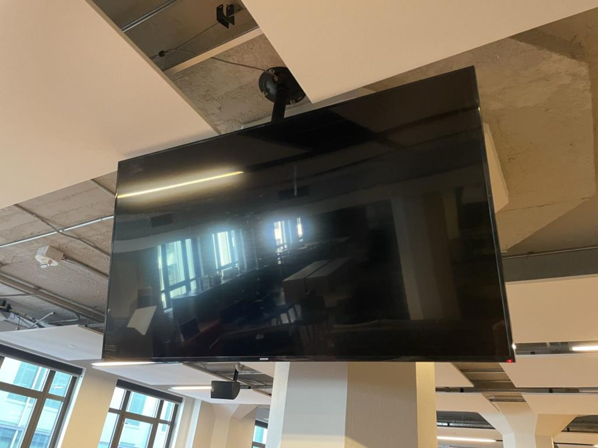 Samsung UN65J6300 65" 1080p Smart LED TV