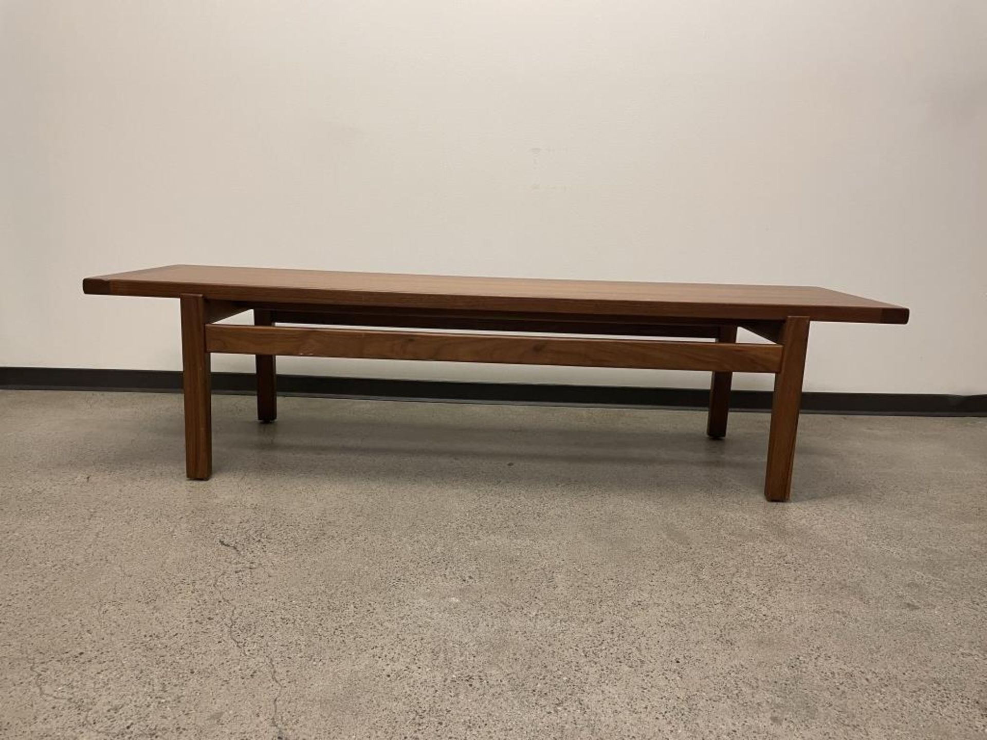 DWR Jens Bench