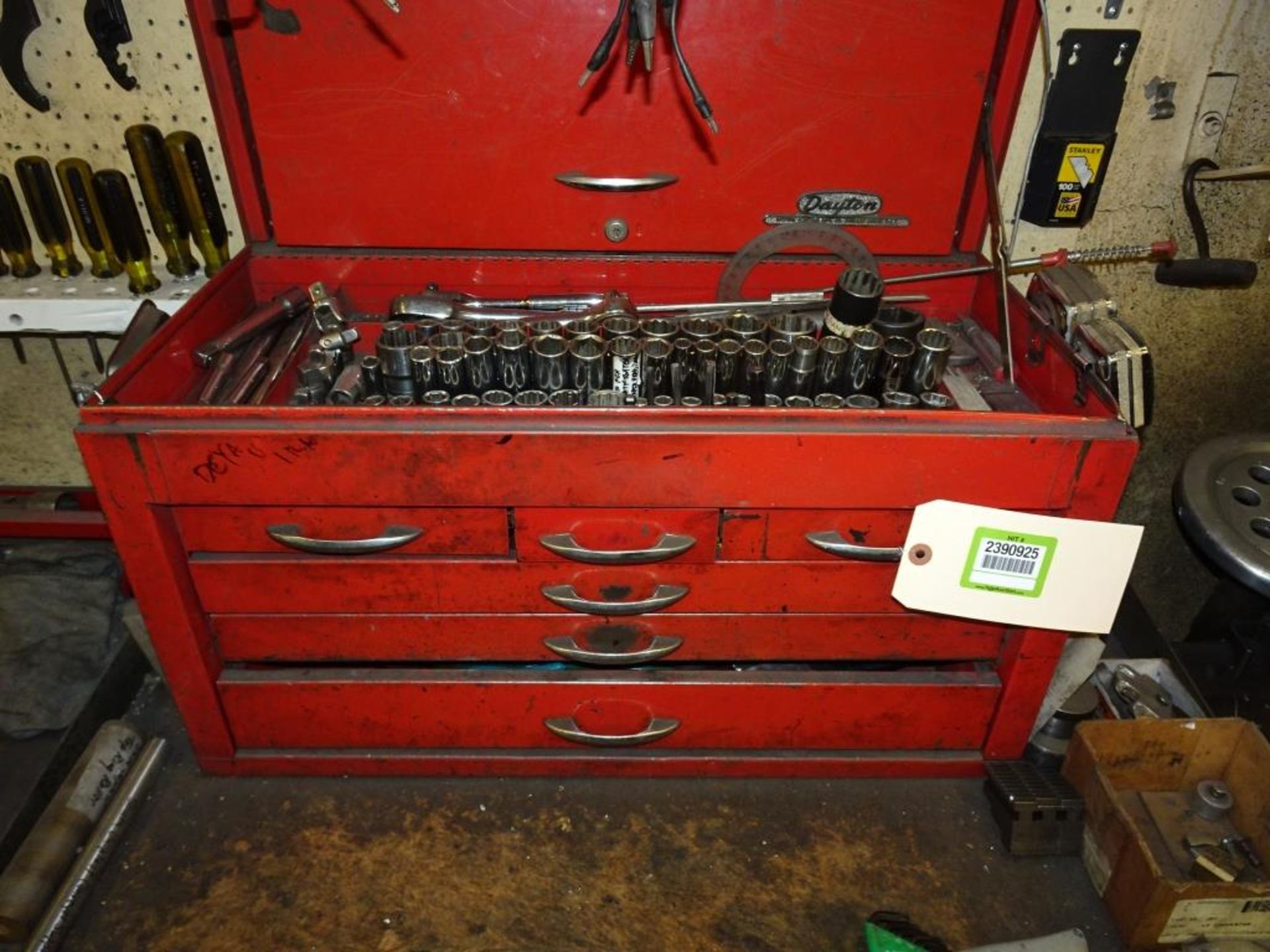 Tool Box & Cabinet w/ Contents - Image 2 of 3