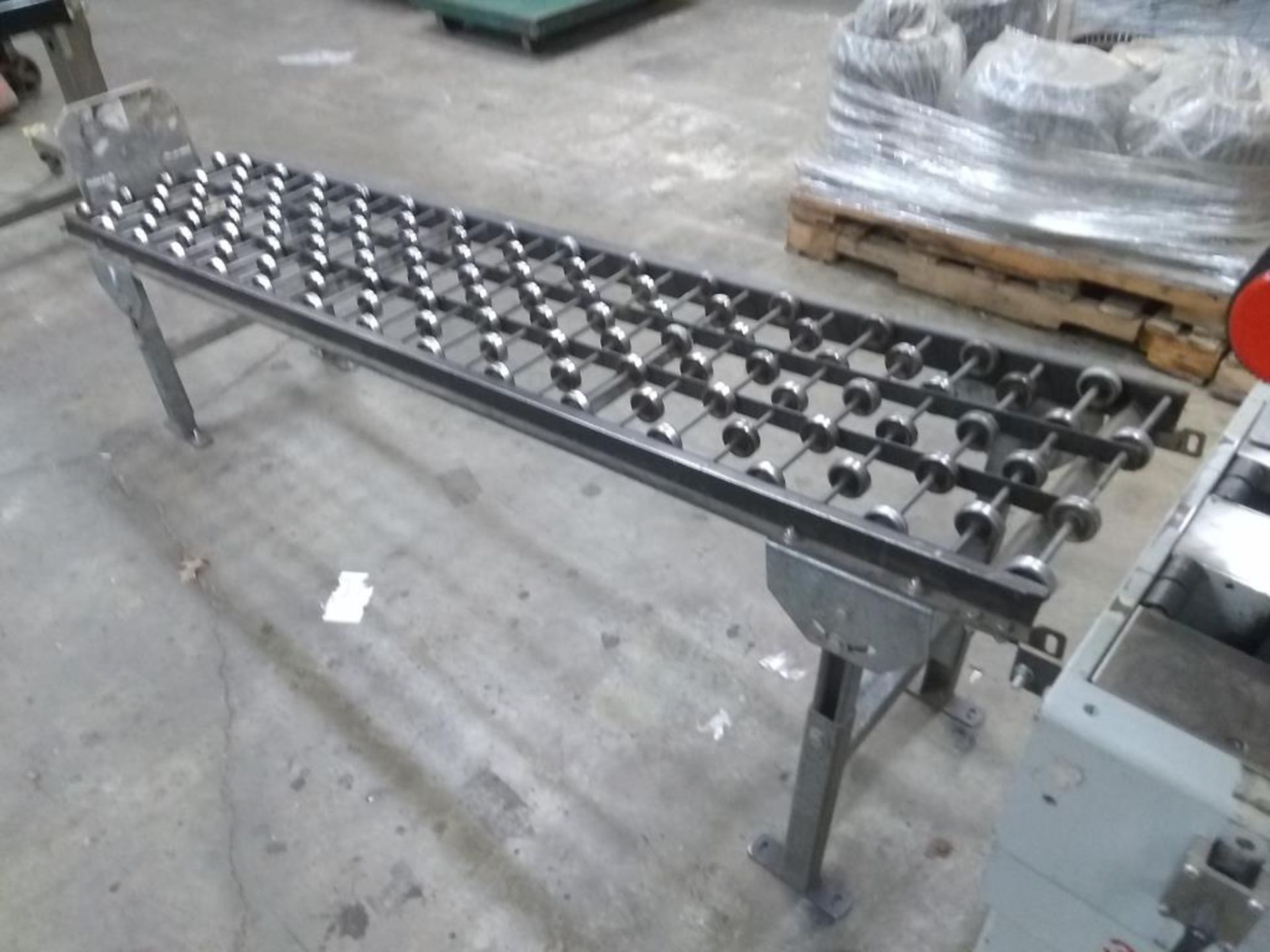 16" Inclined Roller Conveyors