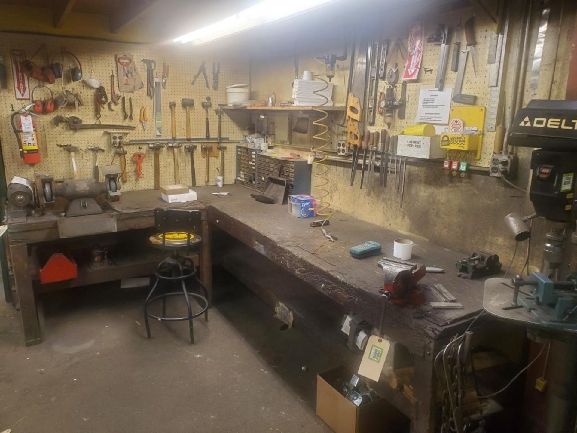 L-Shape Work Bench w/ Contents - Image 2 of 8