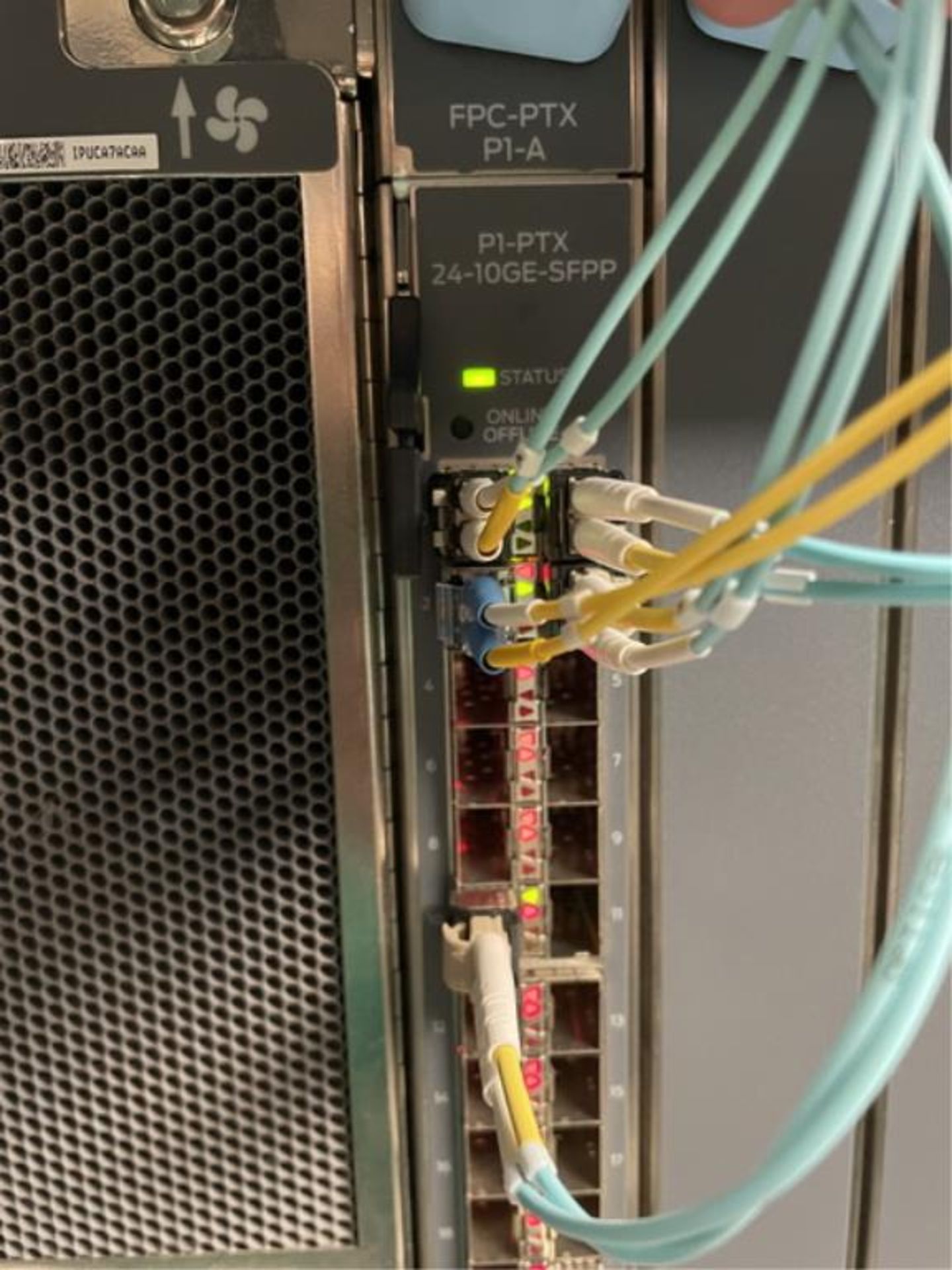 Juniper Carrier Router - Image 12 of 19