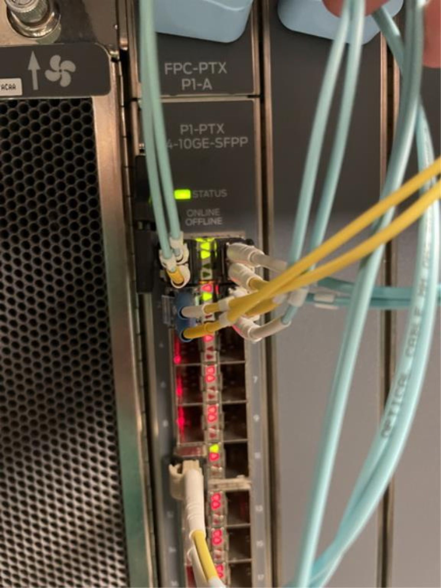 Juniper Carrier Router - Image 11 of 19