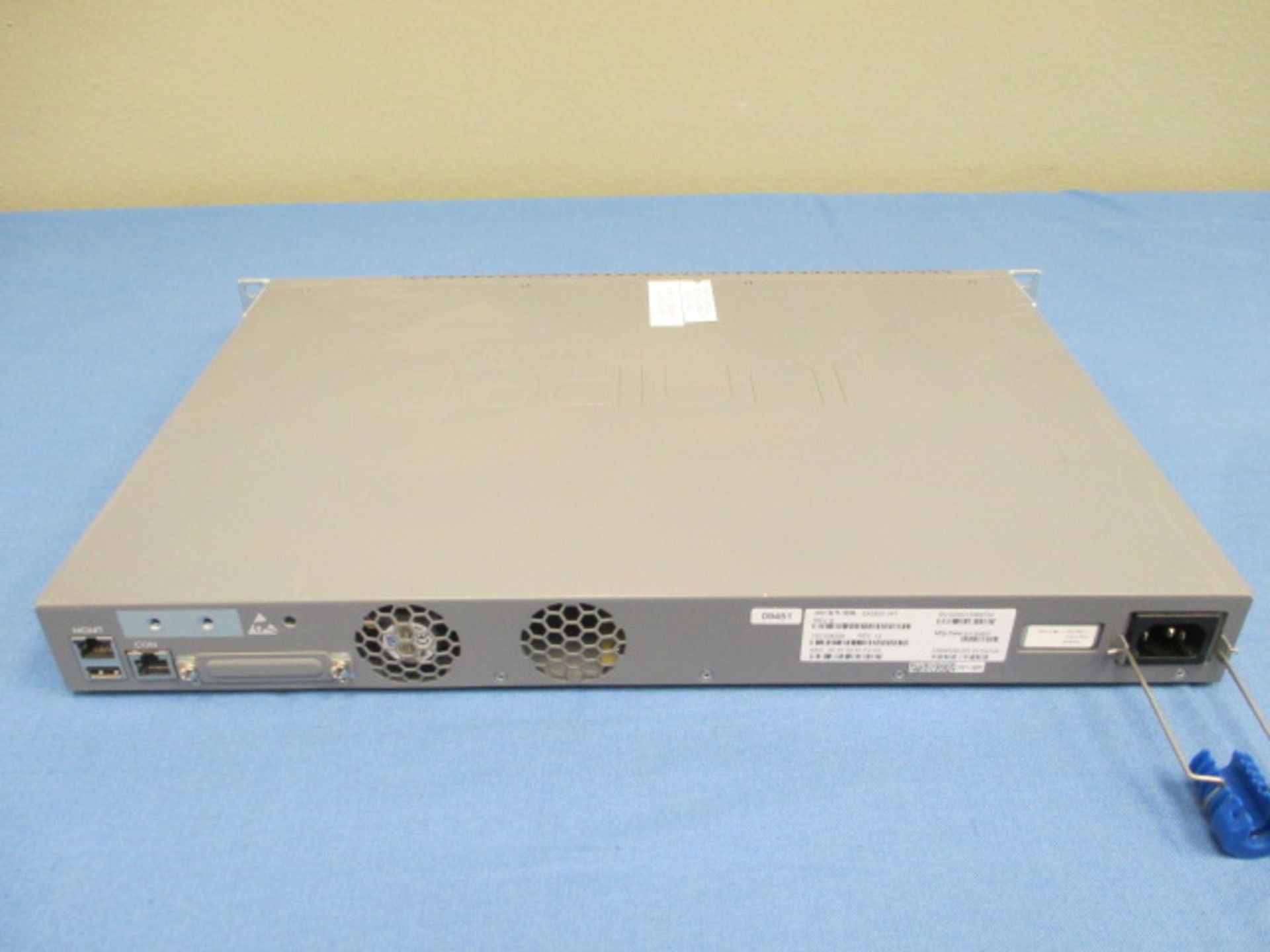 Juniper Ethernet Switch - Image 3 of 4