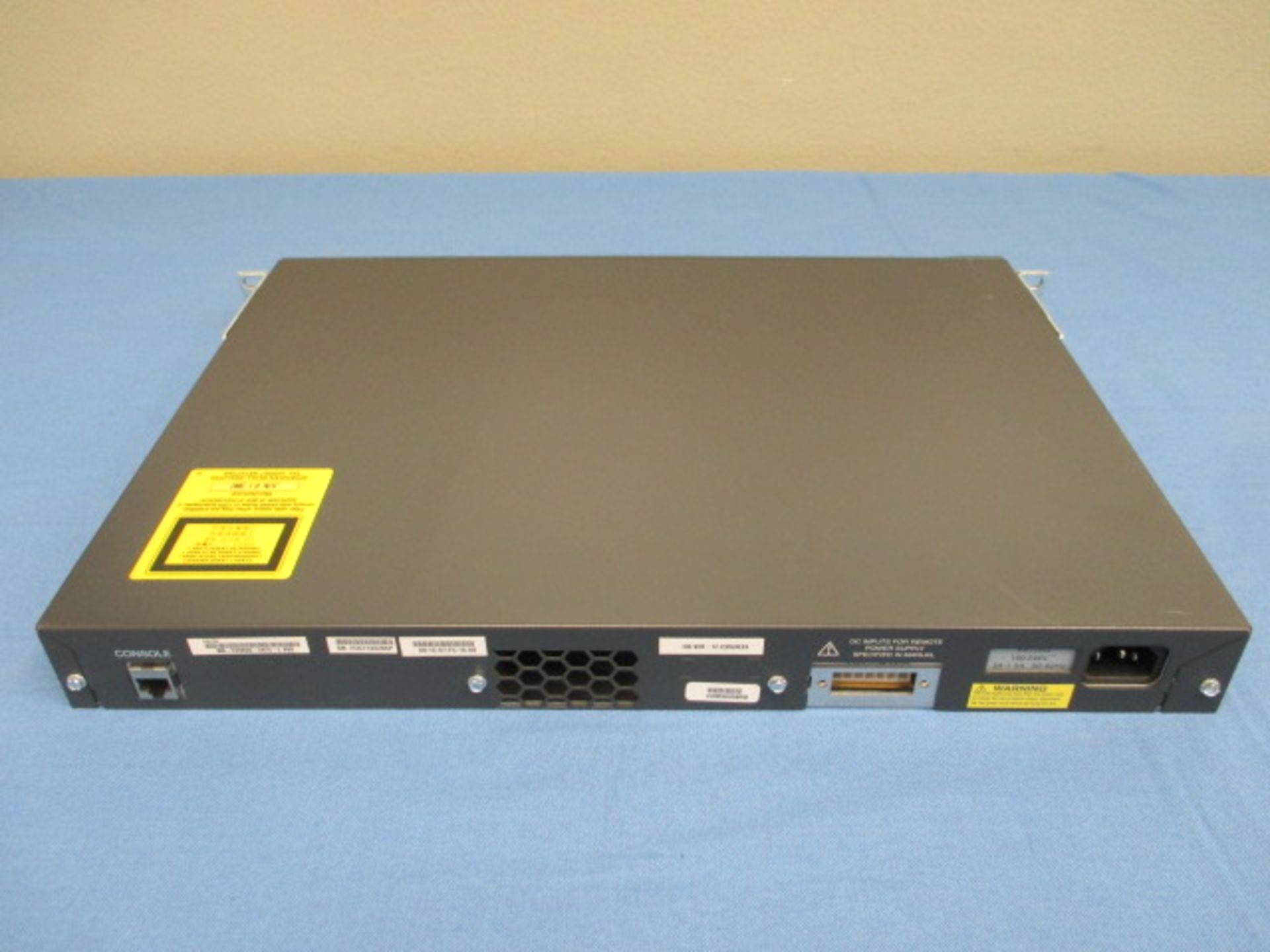 Cisco Ethernet Switch - Image 3 of 4