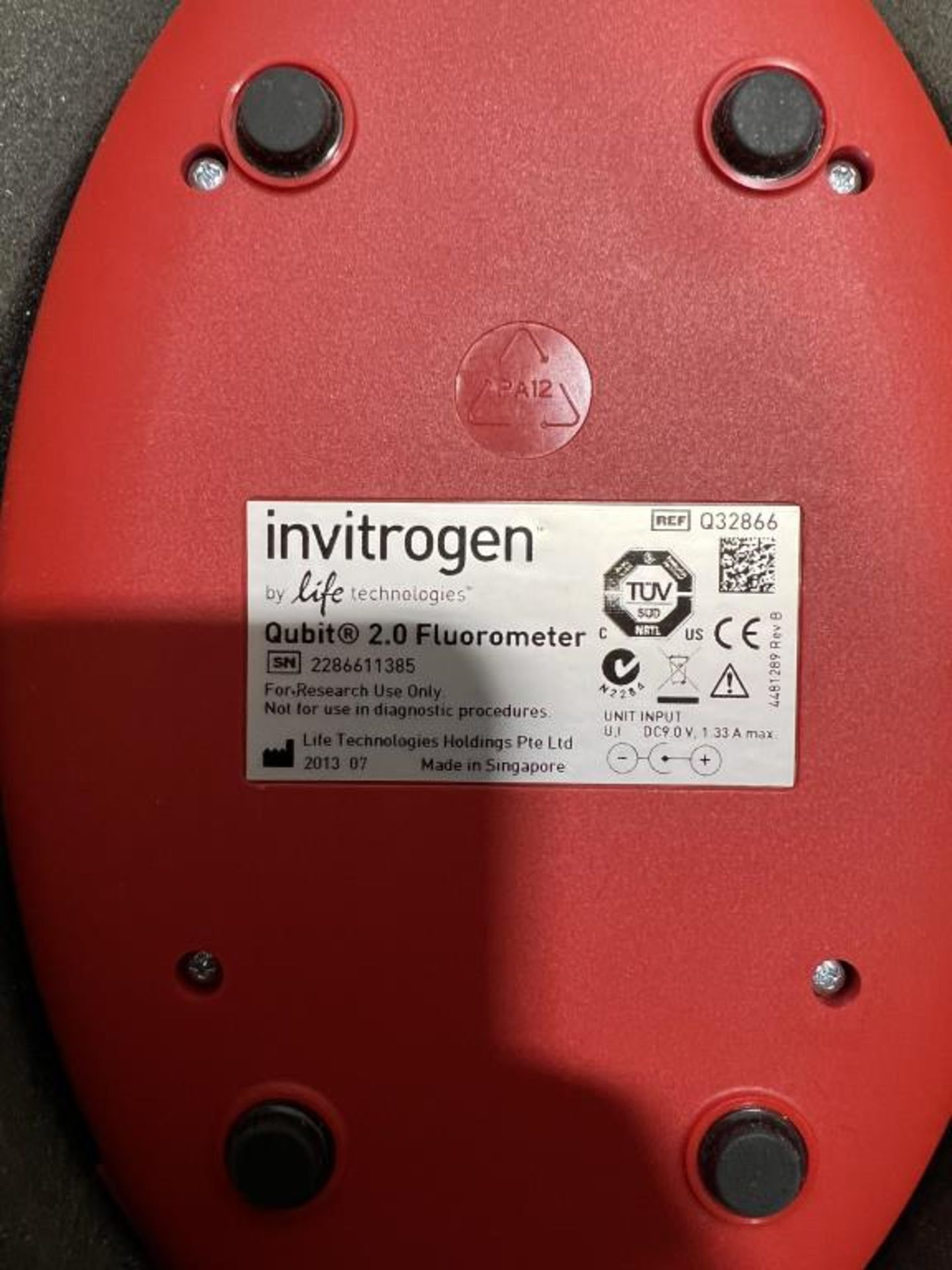 Invitrogen Qubit 2.0 Fluorometer - Image 3 of 3