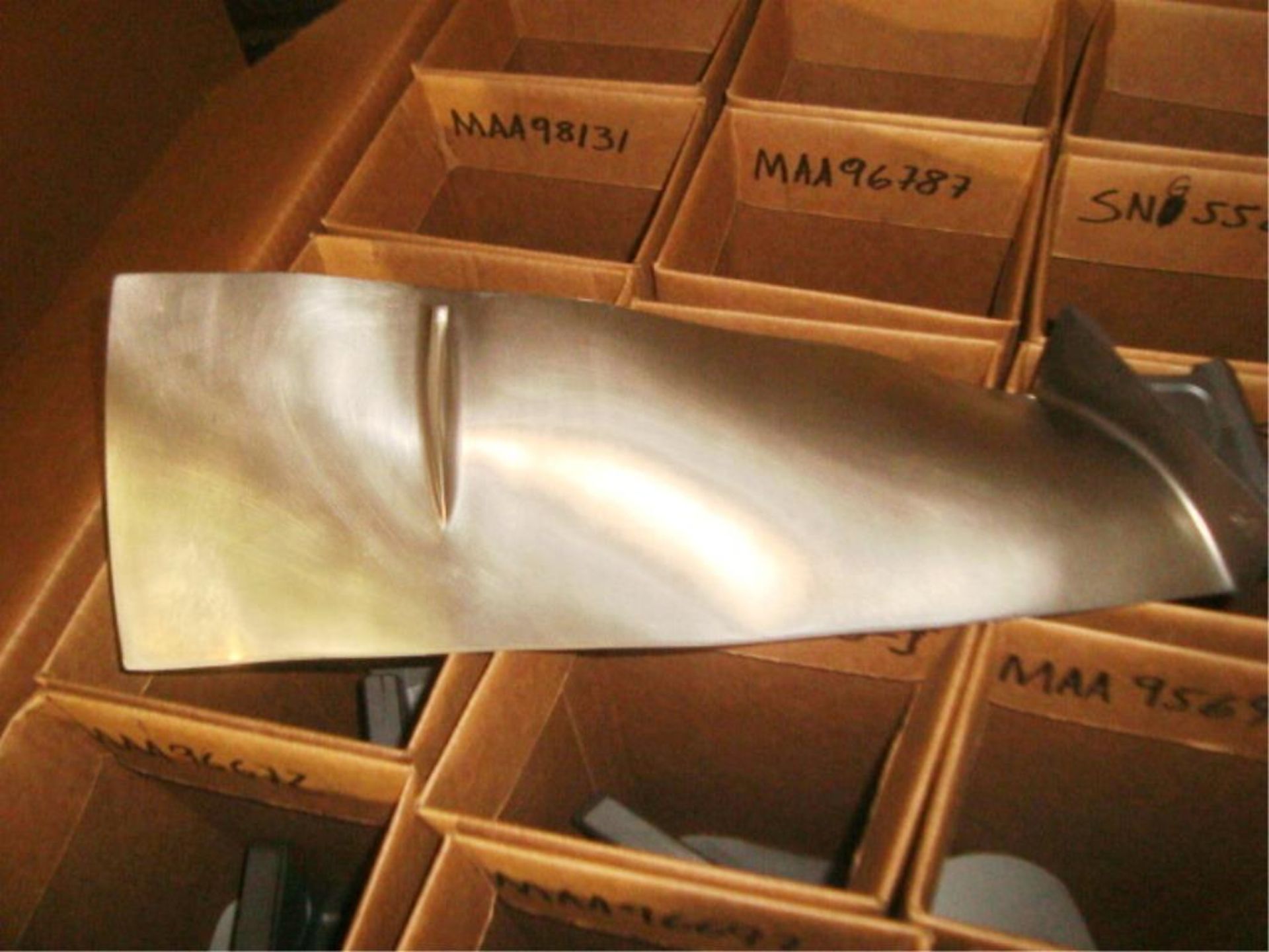 CFM56-3 Blades-Fan Rotor STG 1 - Image 4 of 18