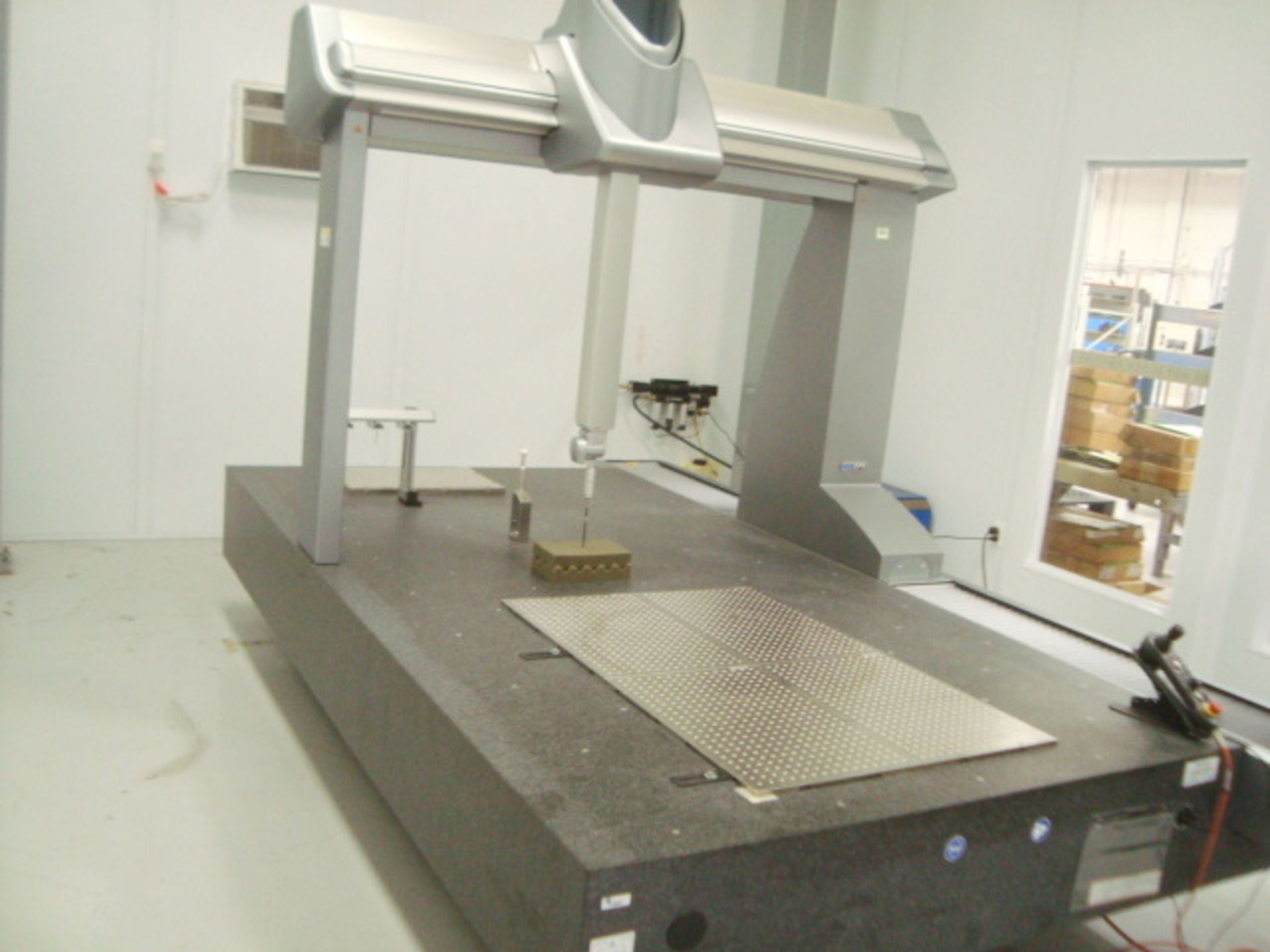 Coordinate Measuring Machine - Image 5 of 28