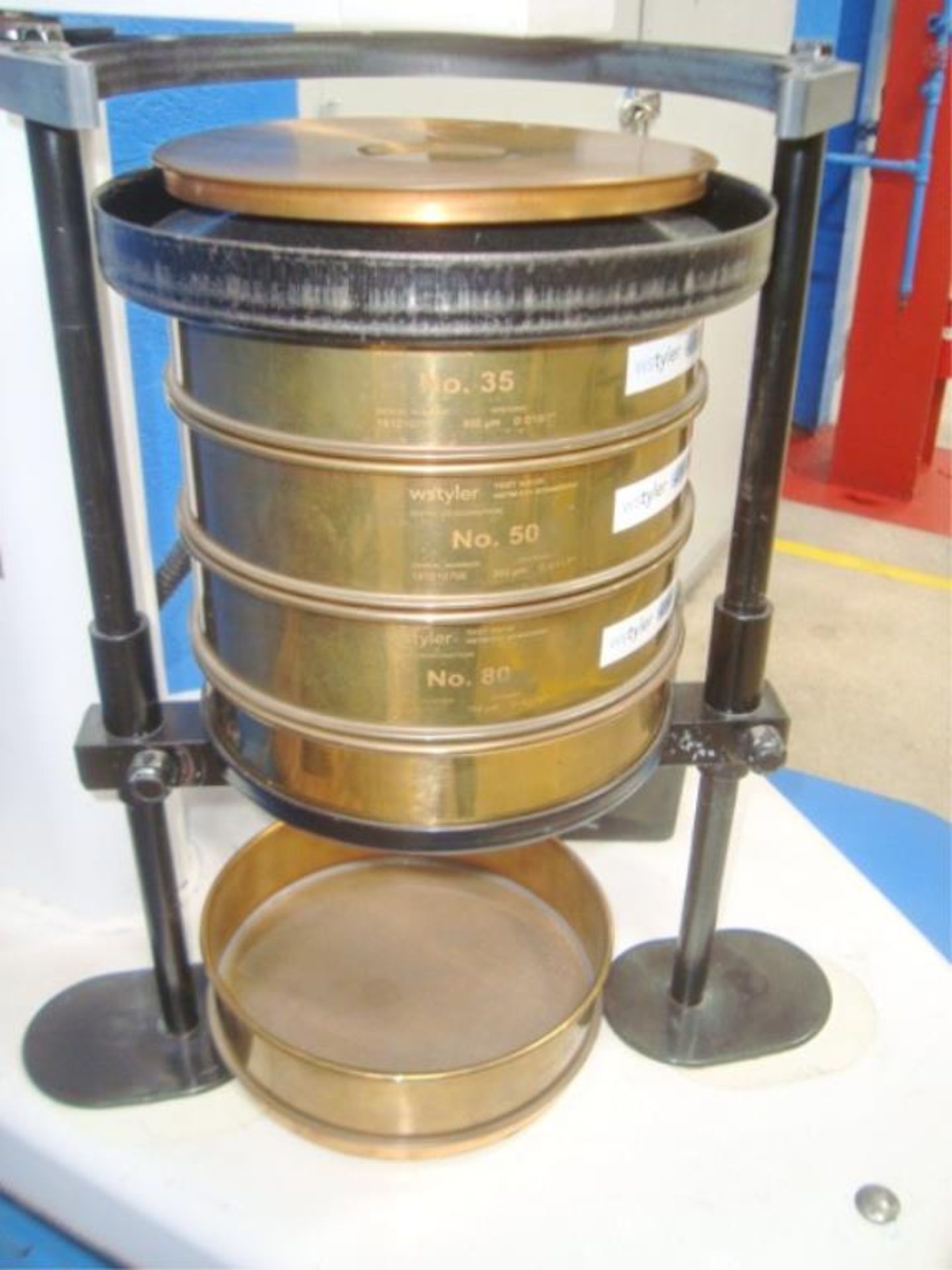 Sieve Shaker With Assorted Sieves - Image 4 of 6