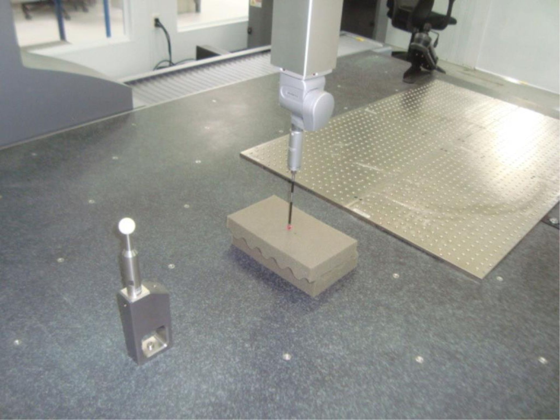 Coordinate Measuring Machine - Image 14 of 28