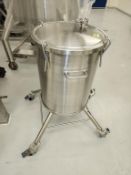Stainless Steel Portable Tank