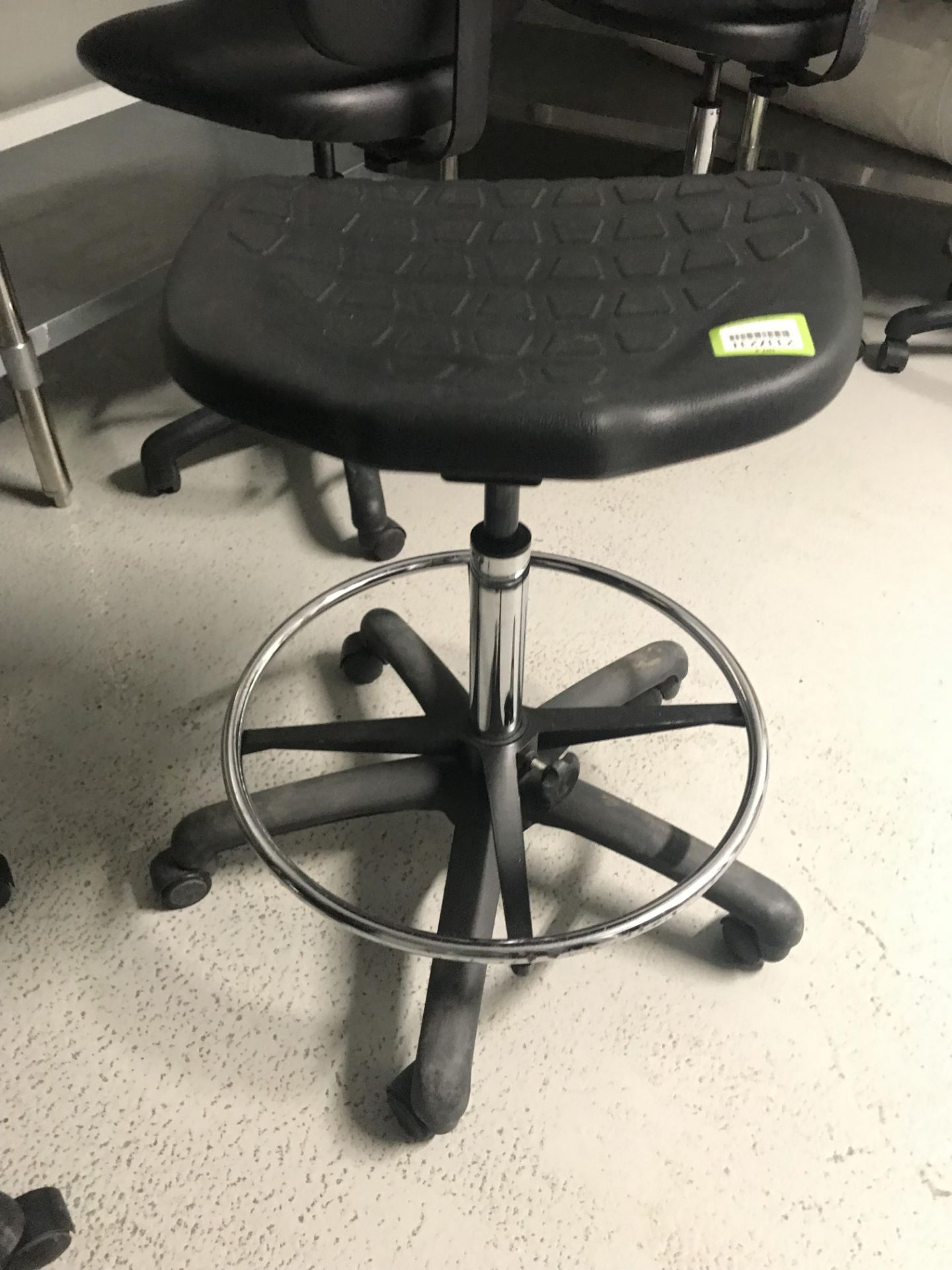 Lab Stool, 5 Wheels - Image 2 of 3