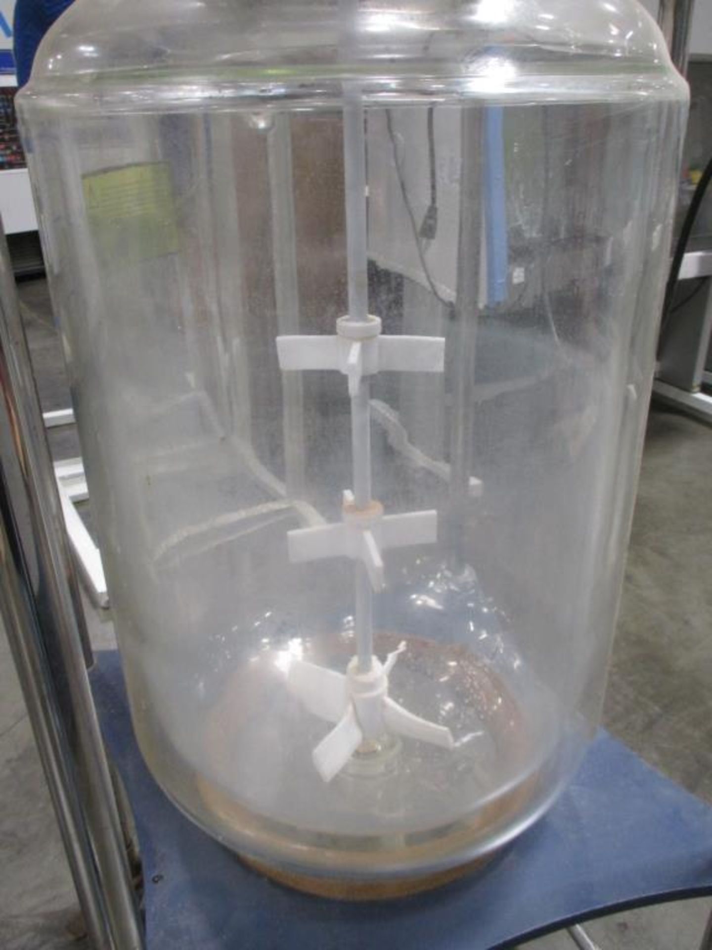 Across Glass Reactor - Image 2 of 6