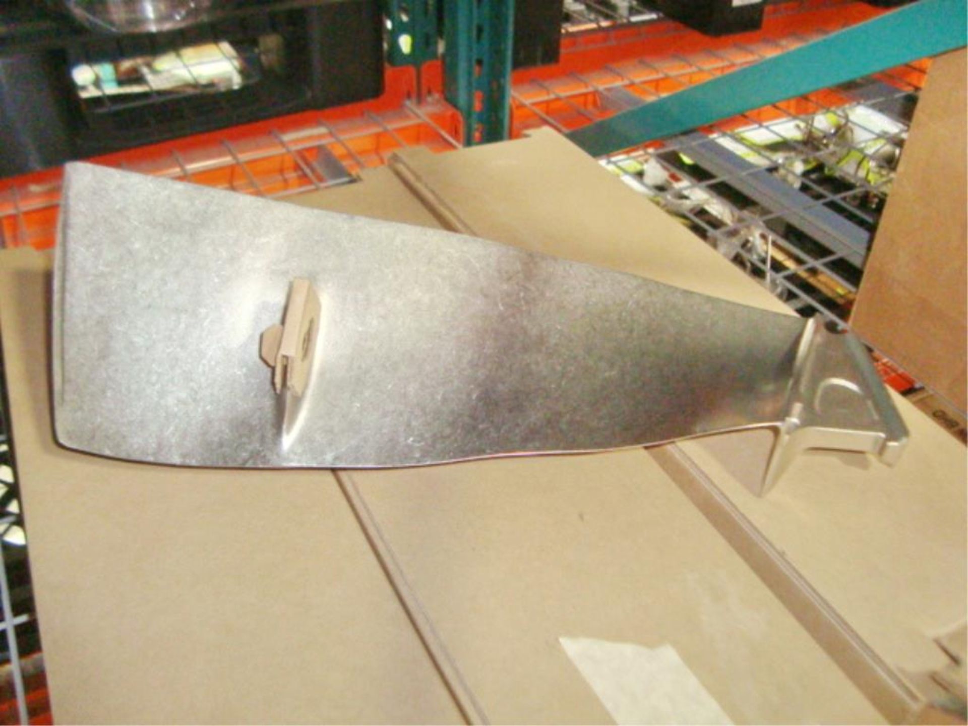 CFM56-3 Blades-Fan Rotor STG 1 - Image 2 of 5