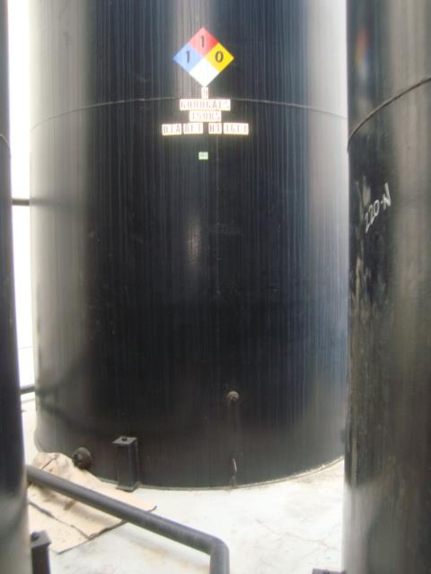6000 Gallon Cap. Closed Top Tank - Image 3 of 6