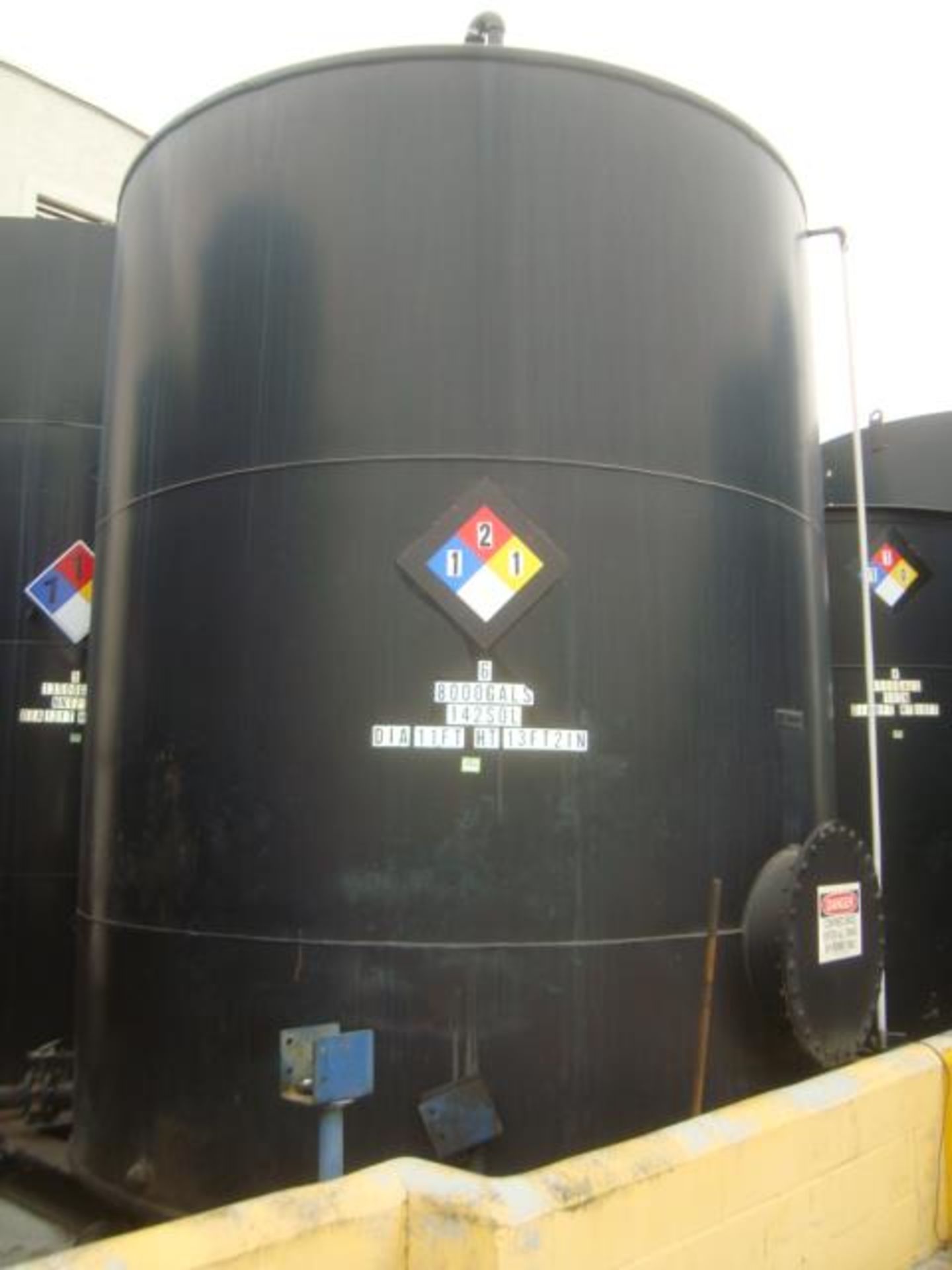 8000 Gallon Cap. Closed Top Tank - Image 11 of 11