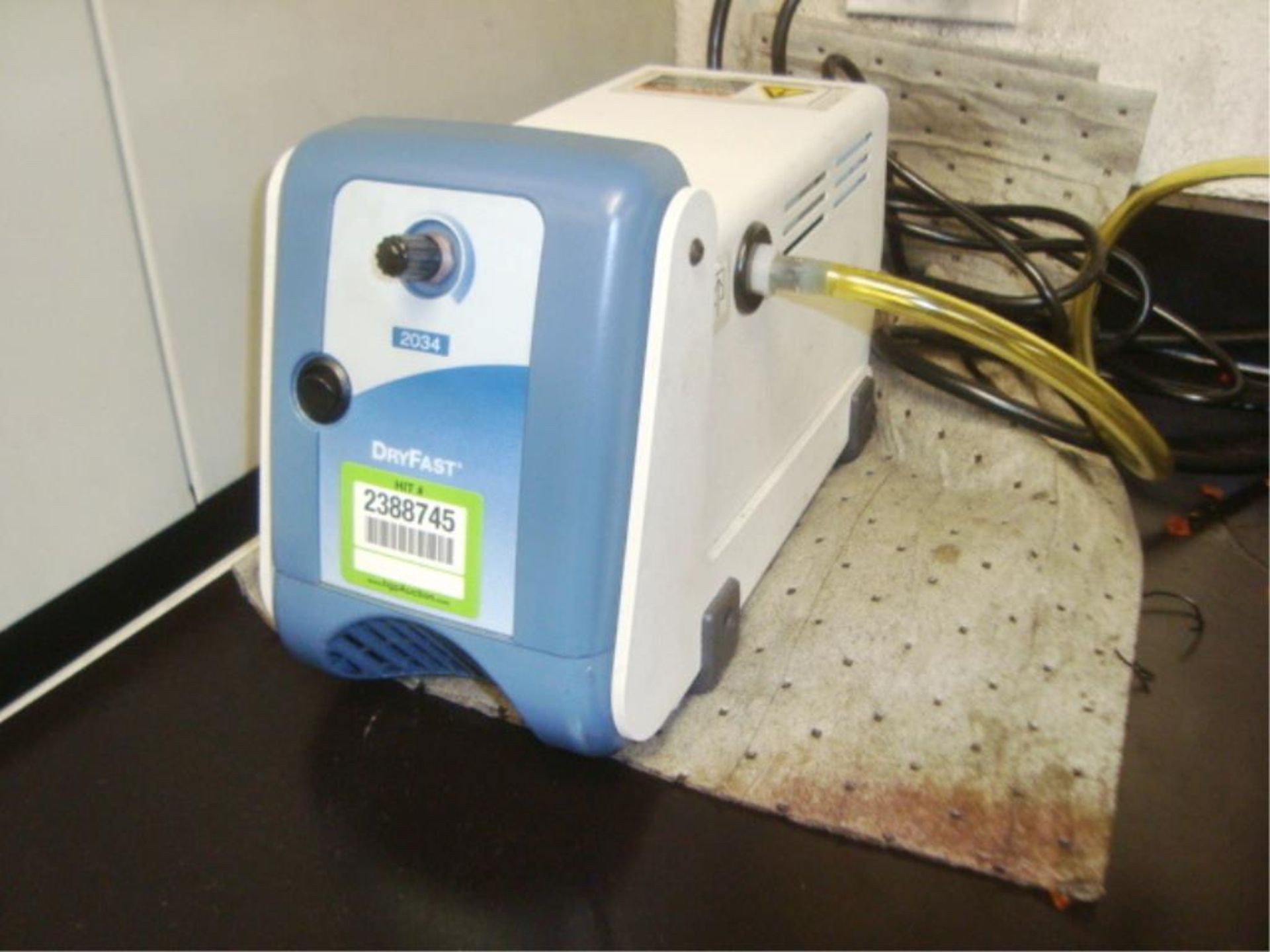 Vacuum Pump - Image 5 of 5