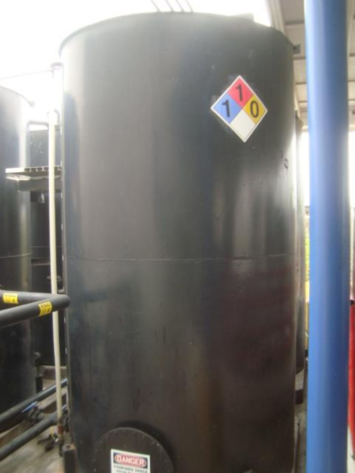 4800 Gallon Cap. Closed Top Tank